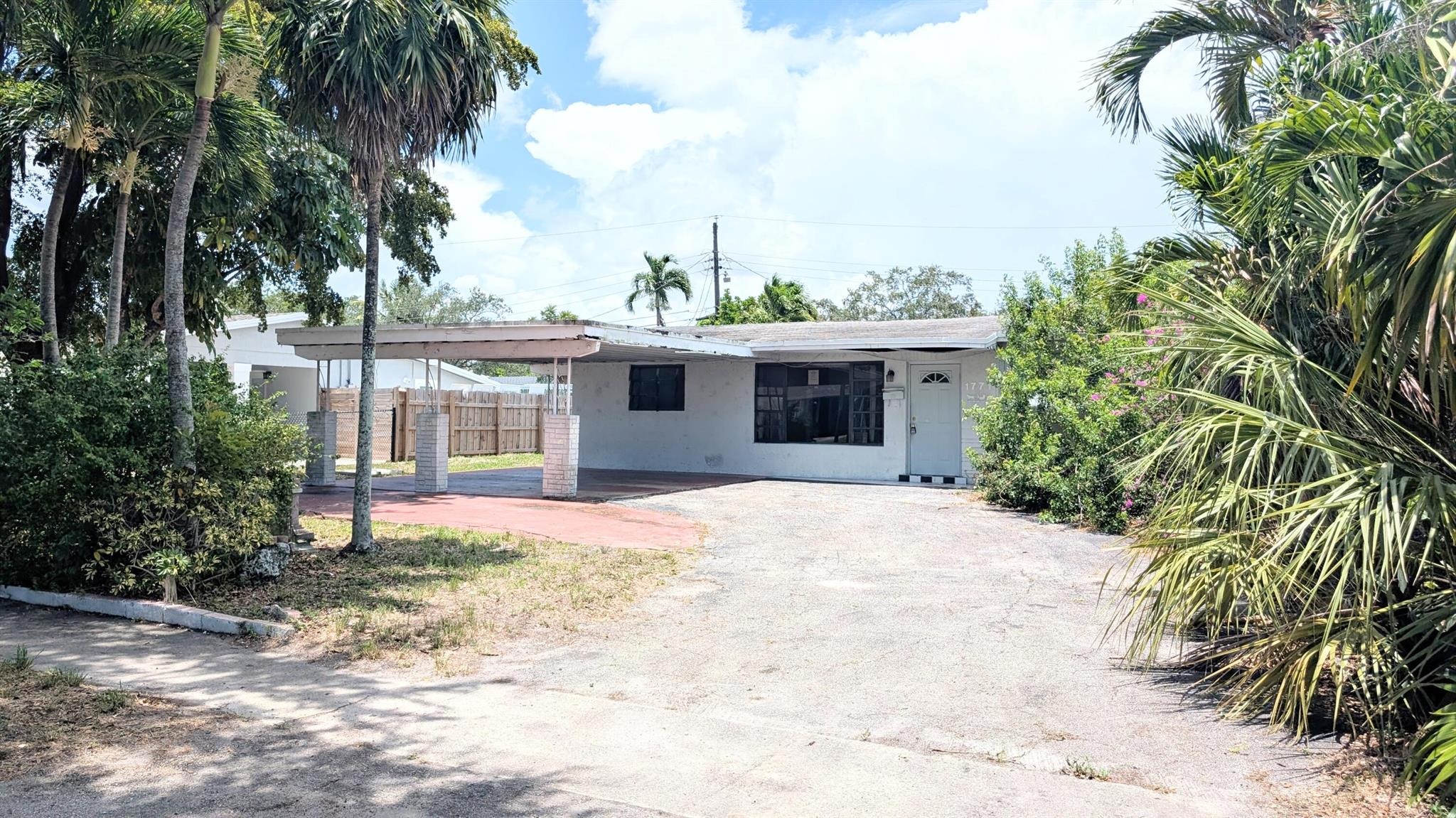 27th Ave, Fort Lauderdale, FL 33311