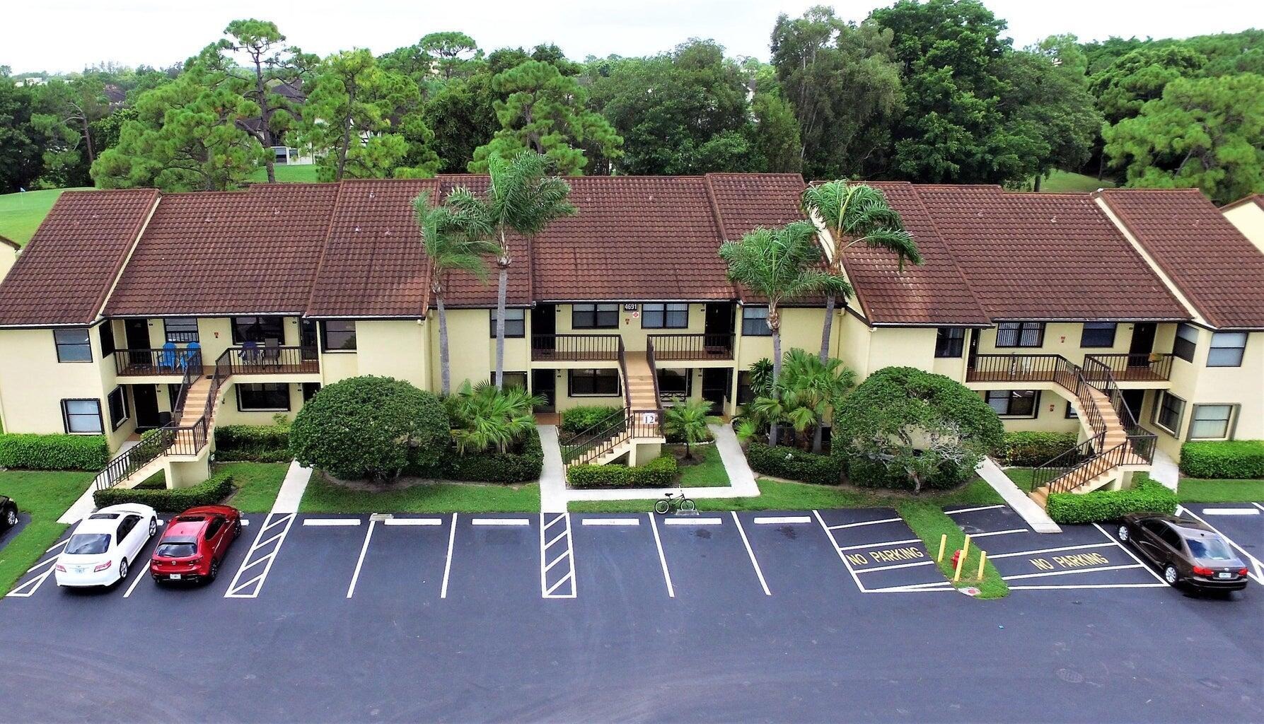 Lucerne Lakes Blvd, Lake Worth, FL 33467