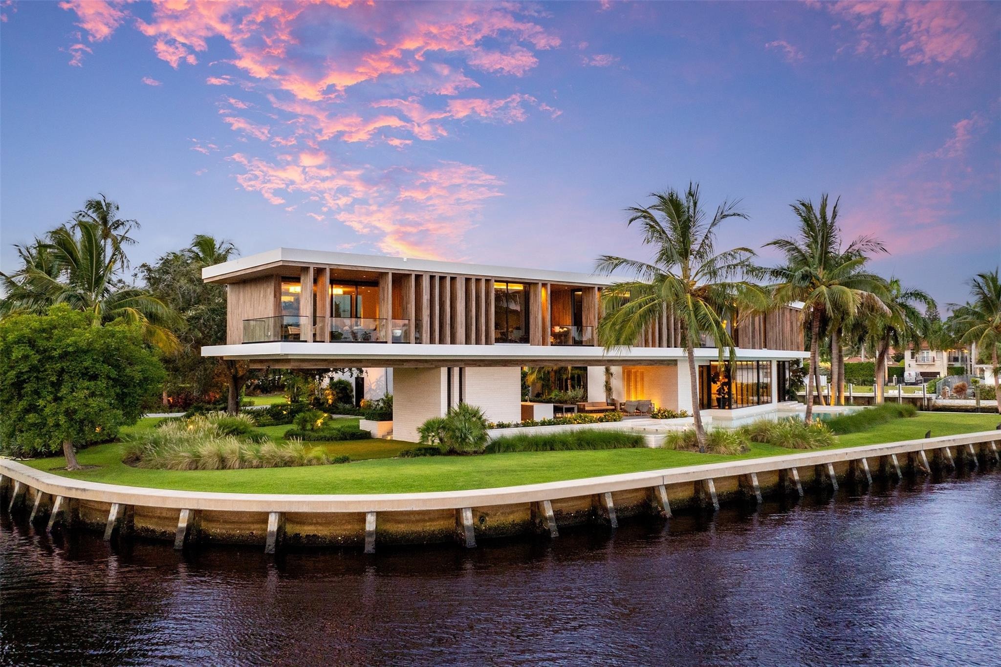 Mola Ave, Fort Lauderdale, FL 33301