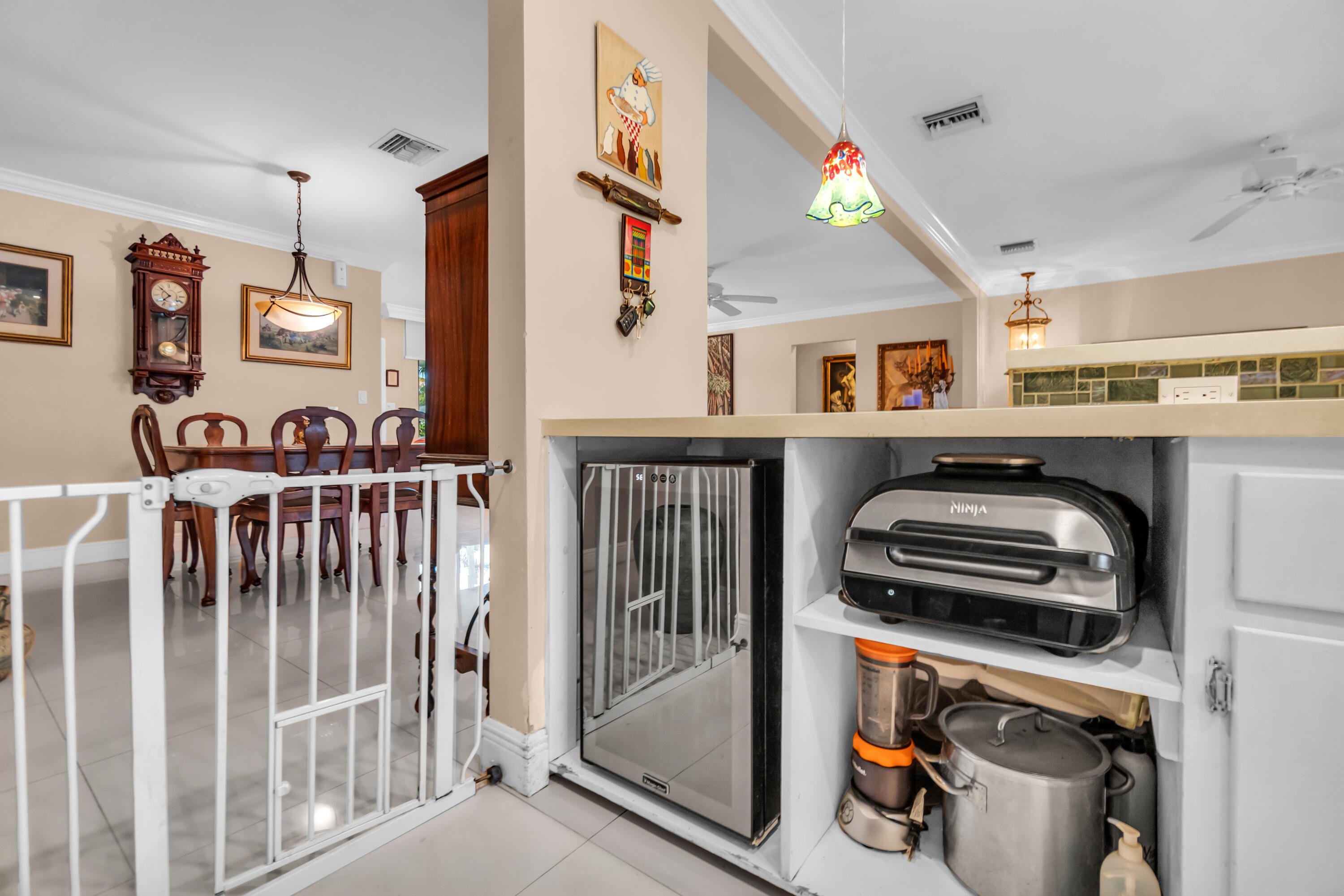 16th Ave, Oakland Park, FL 33334