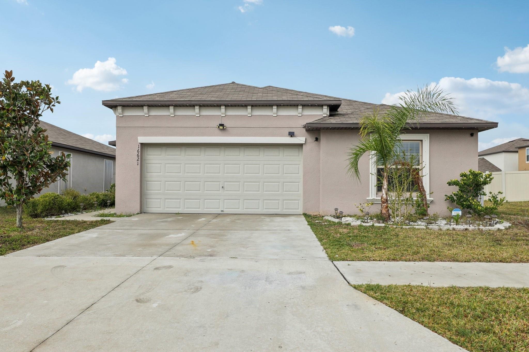 Sunburst Lake St, Wimauma, FL 33598