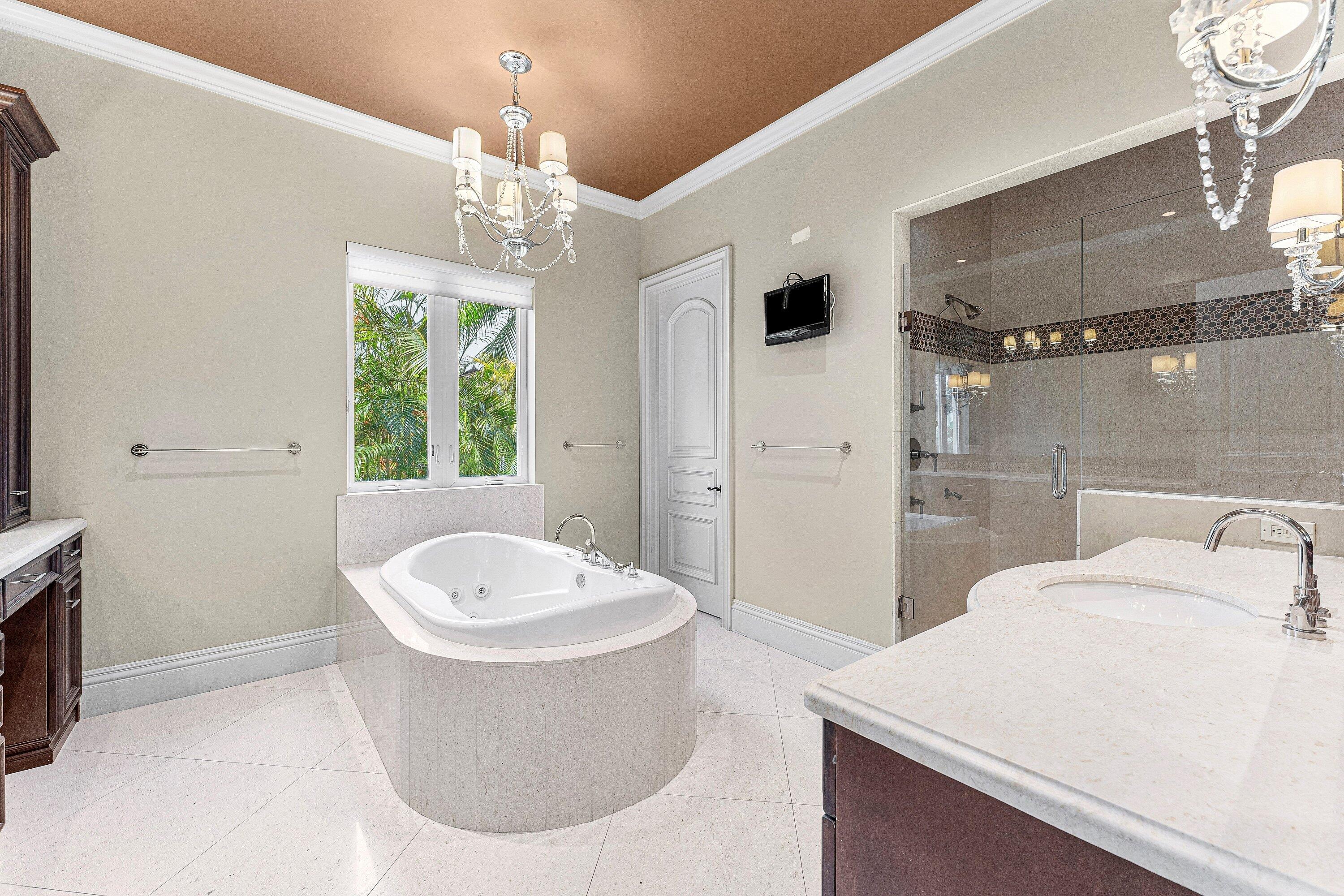 19th Ave, Deerfield Beach, FL 33441