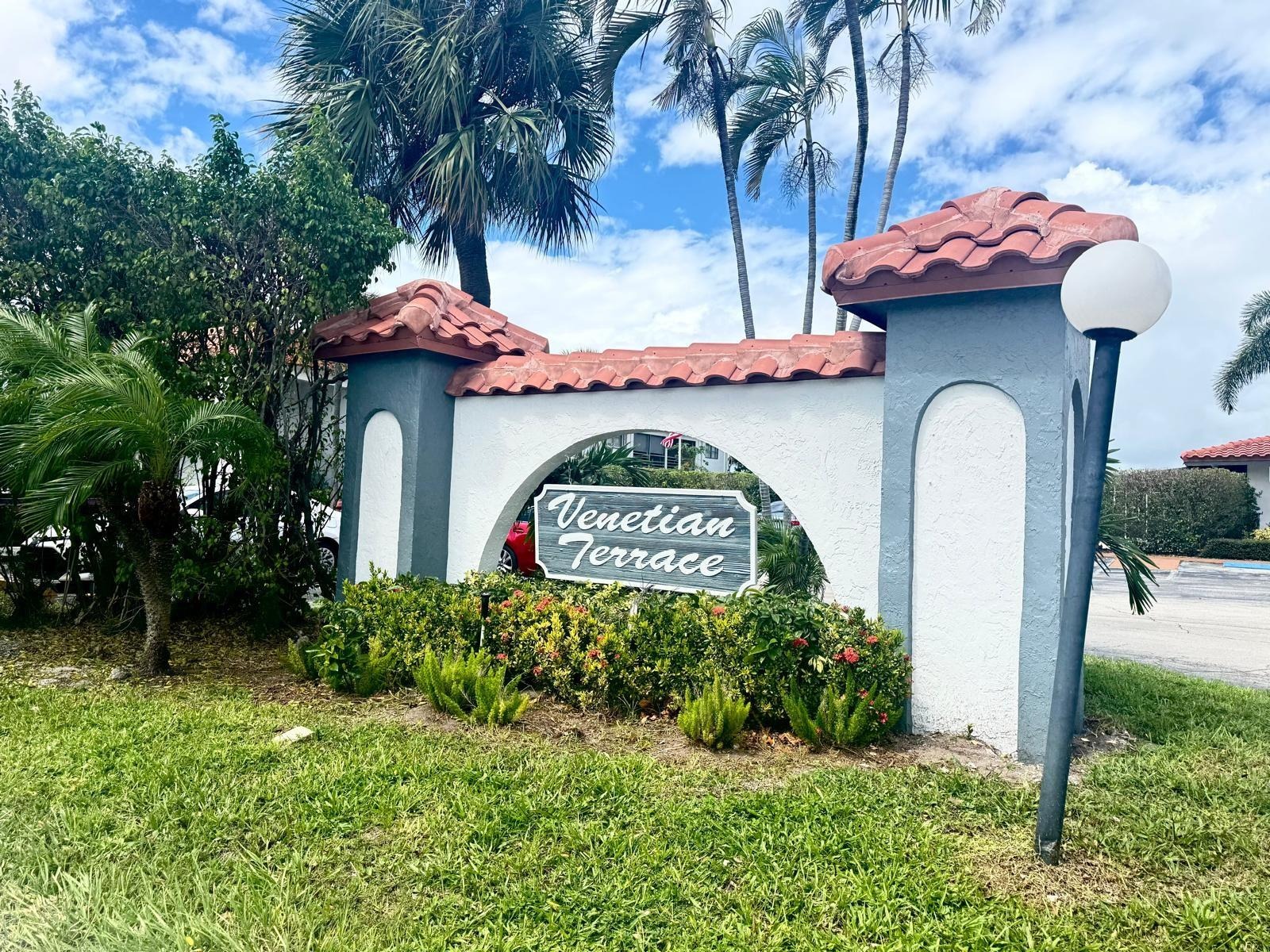 Woolbright Rd, Boynton Beach, FL 33426