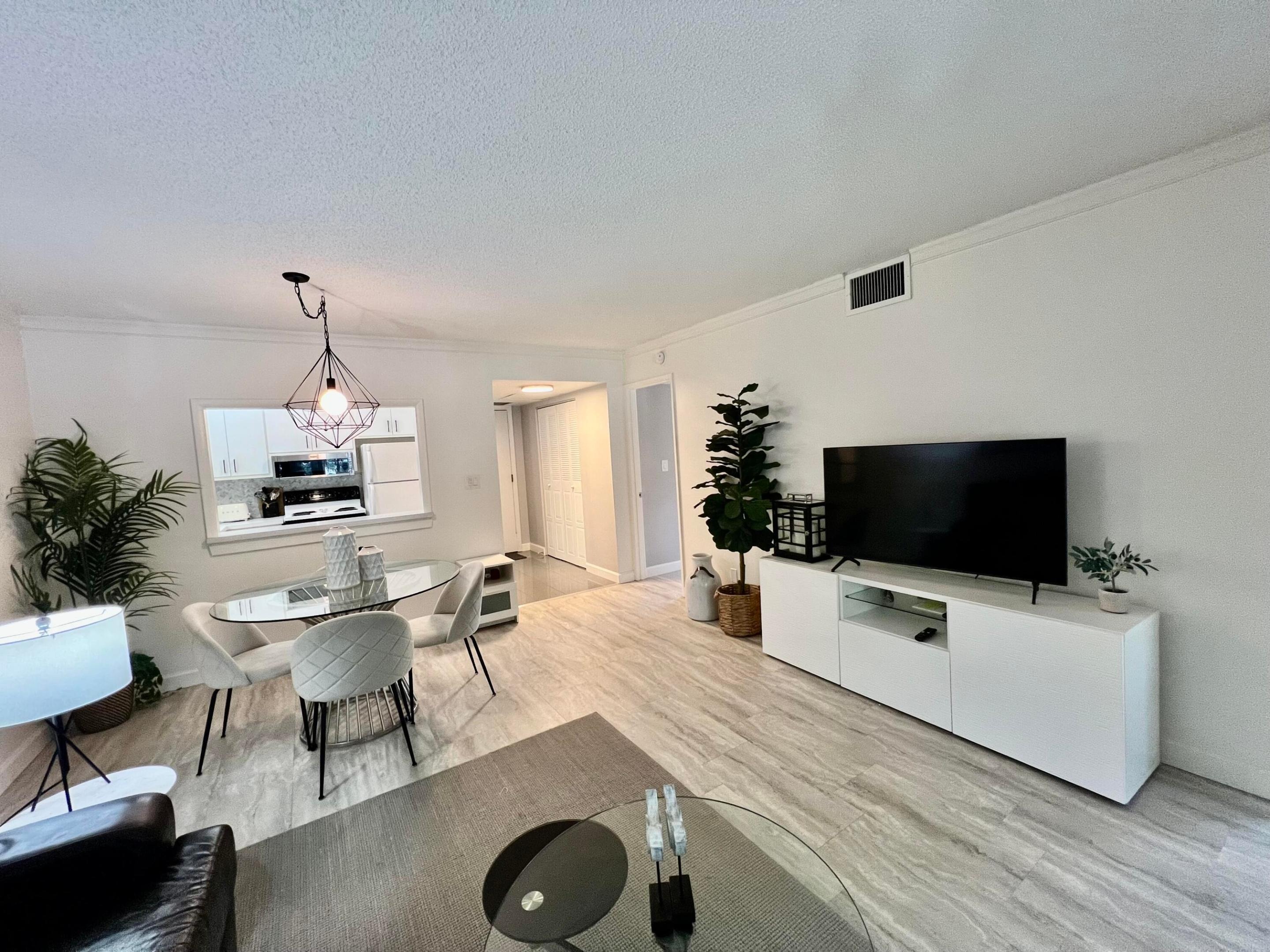 3rd Pl, Margate, FL 33068