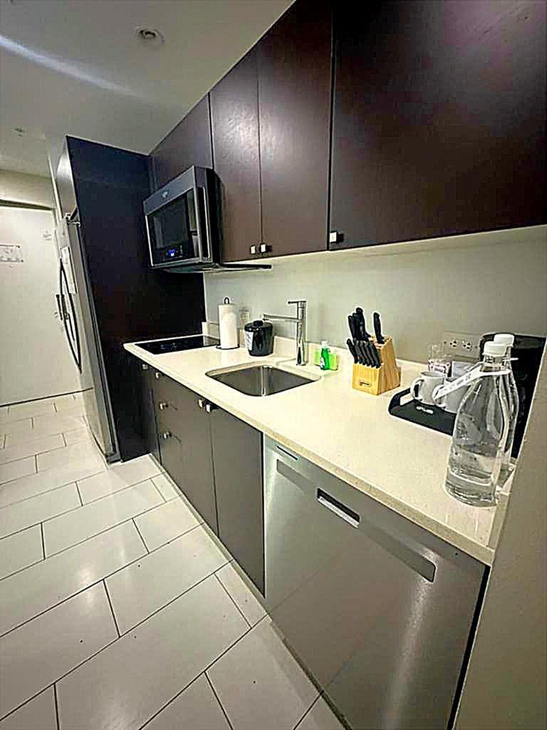 87th Ave, Doral, FL 33178