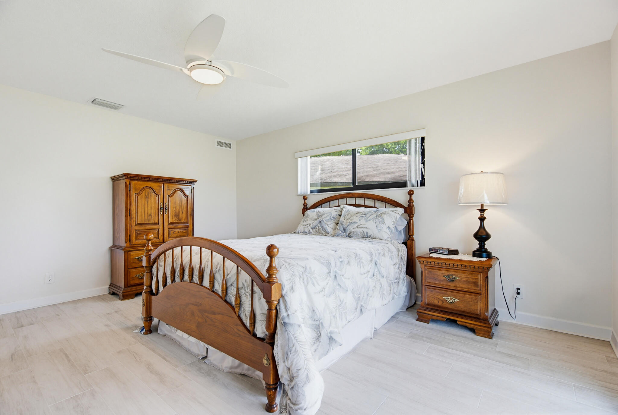Equestrian Cir, Boynton Beach, FL 33436