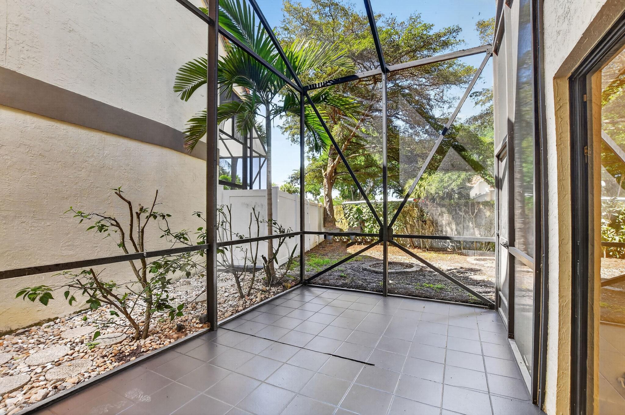 Boca Hermosa Ln, Boca Raton, FL 33433