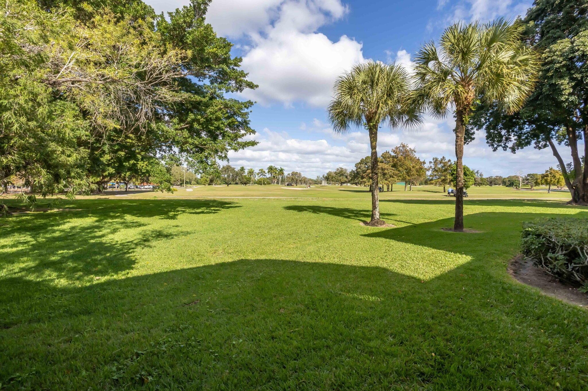 Parkwalk Dr, Boynton Beach, FL 33472