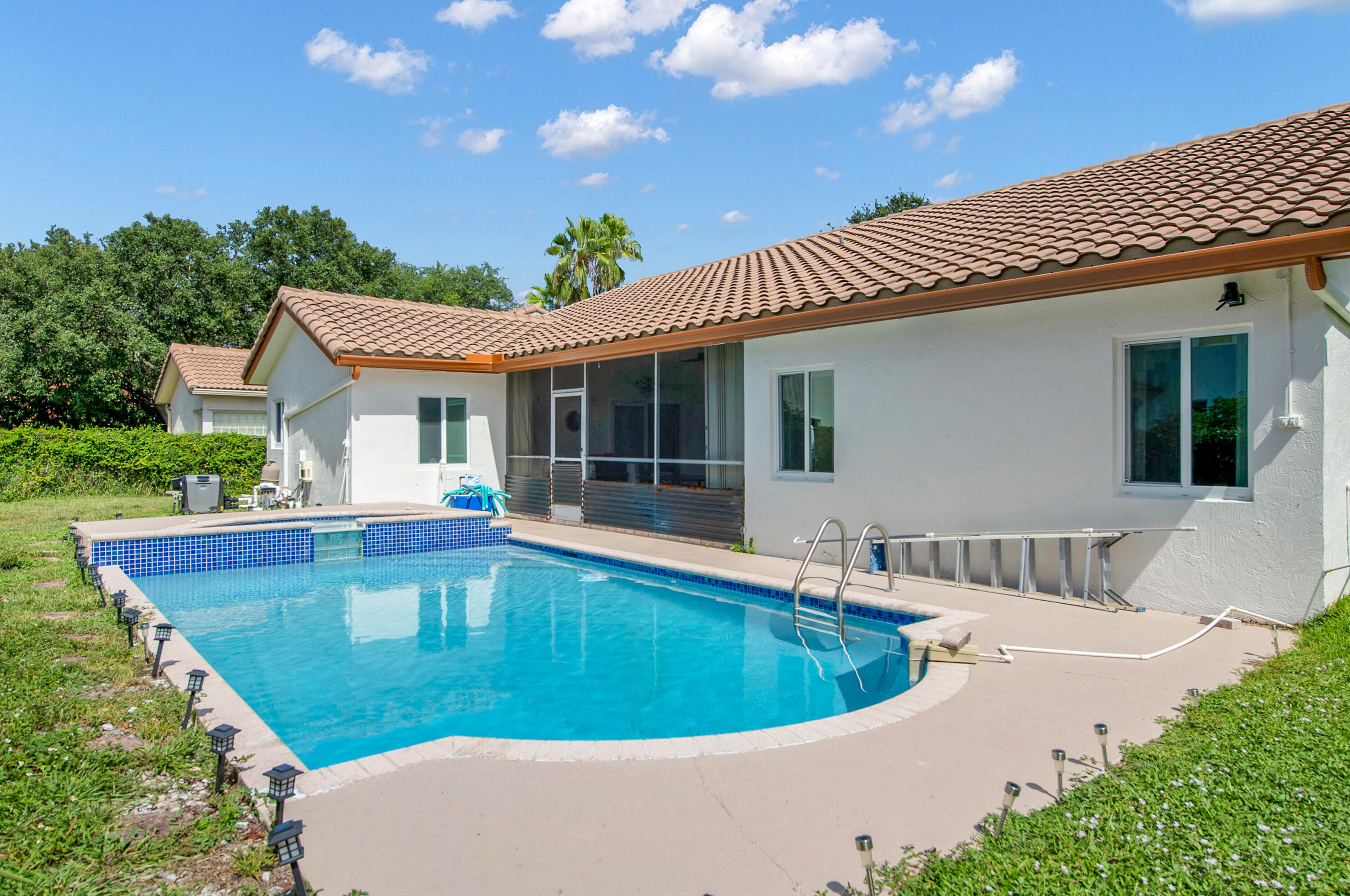 23rd Ct, Coral Springs, FL 33065