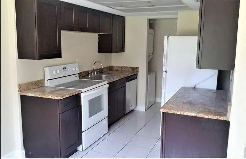 21st St, Lauderhill, FL 33313