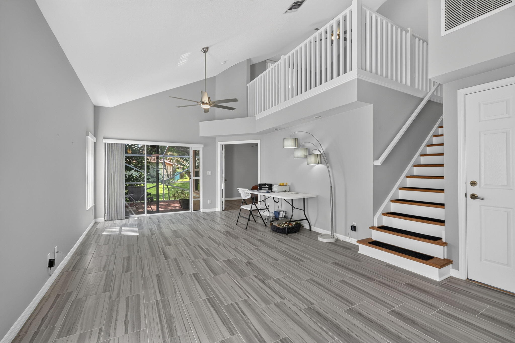 Via Jardin , Riviera Beach, FL 33418