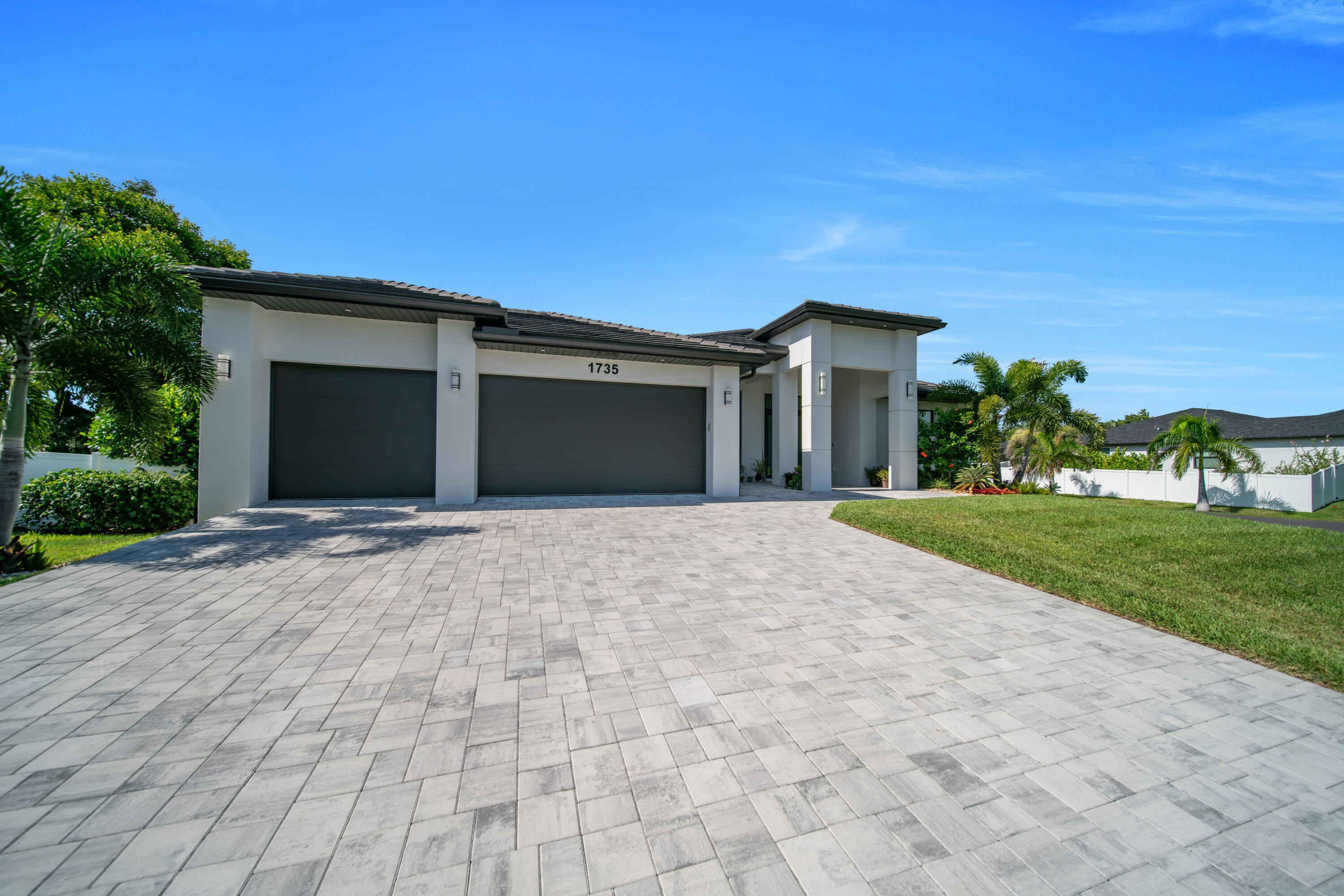 51st Ter, Cape Coral, FL 33914