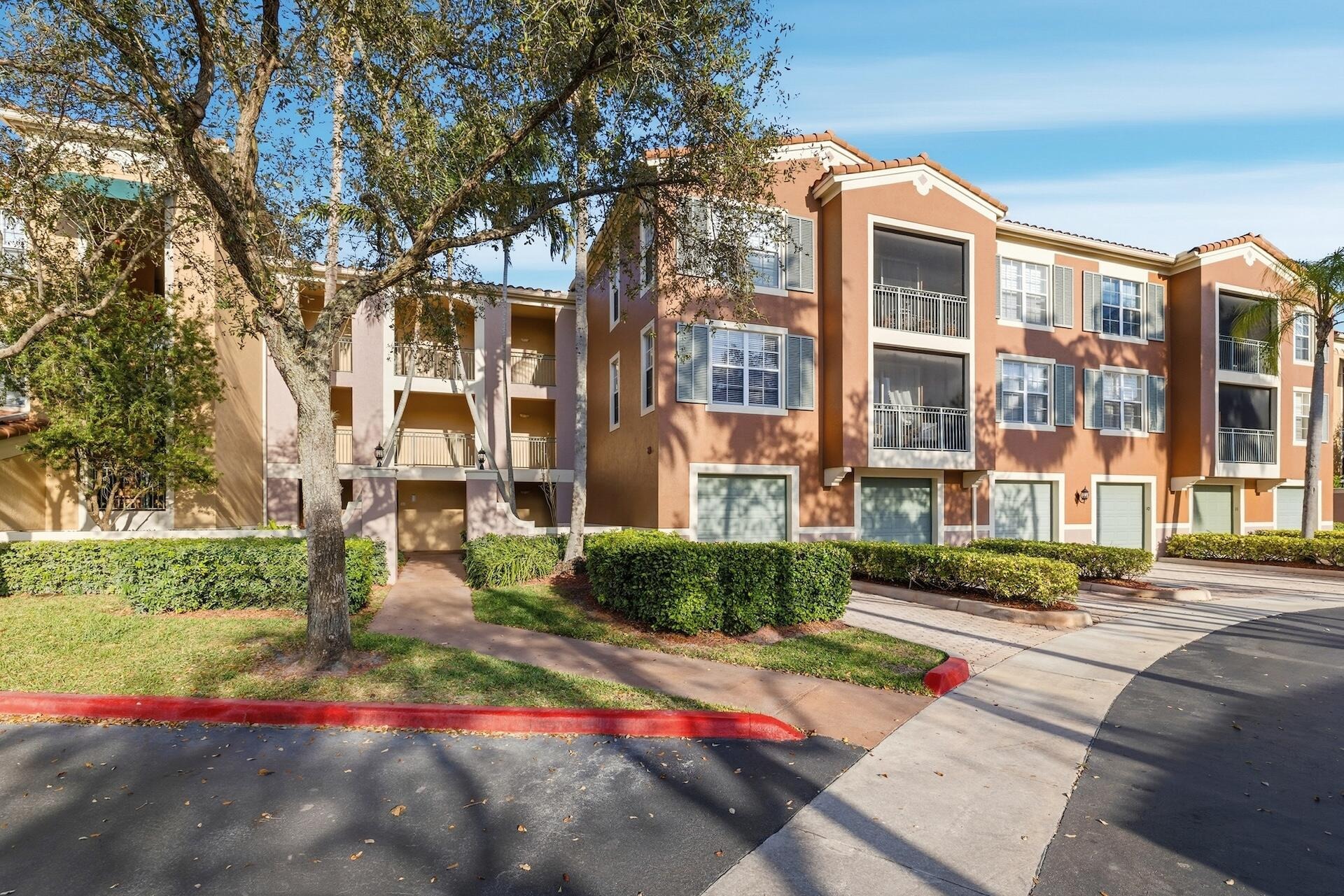 Saint Andrews Pl, Wellington, FL 33414