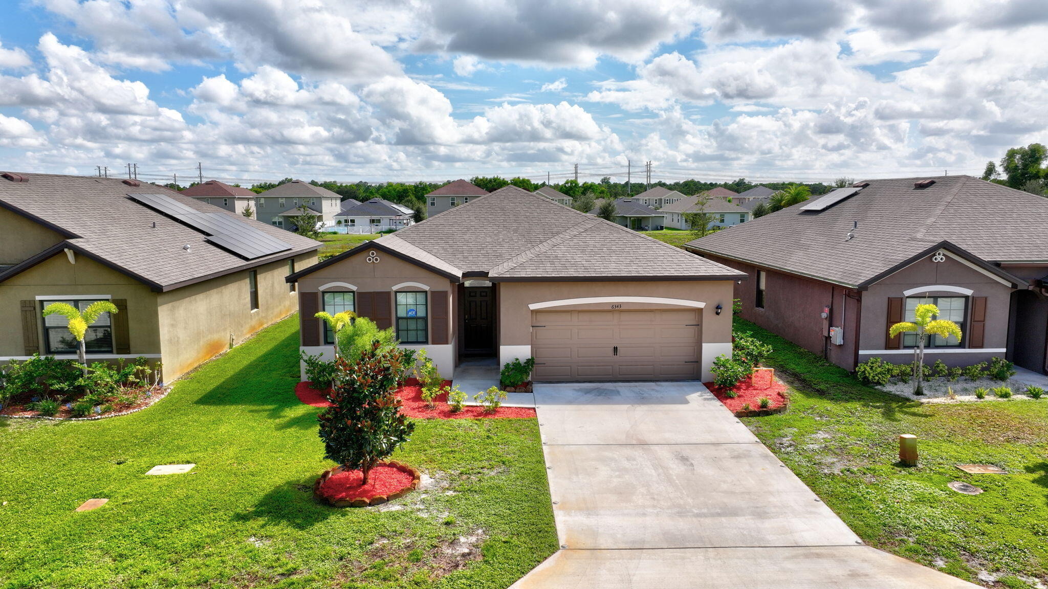 Regent St, Port Saint Lucie, FL 34983