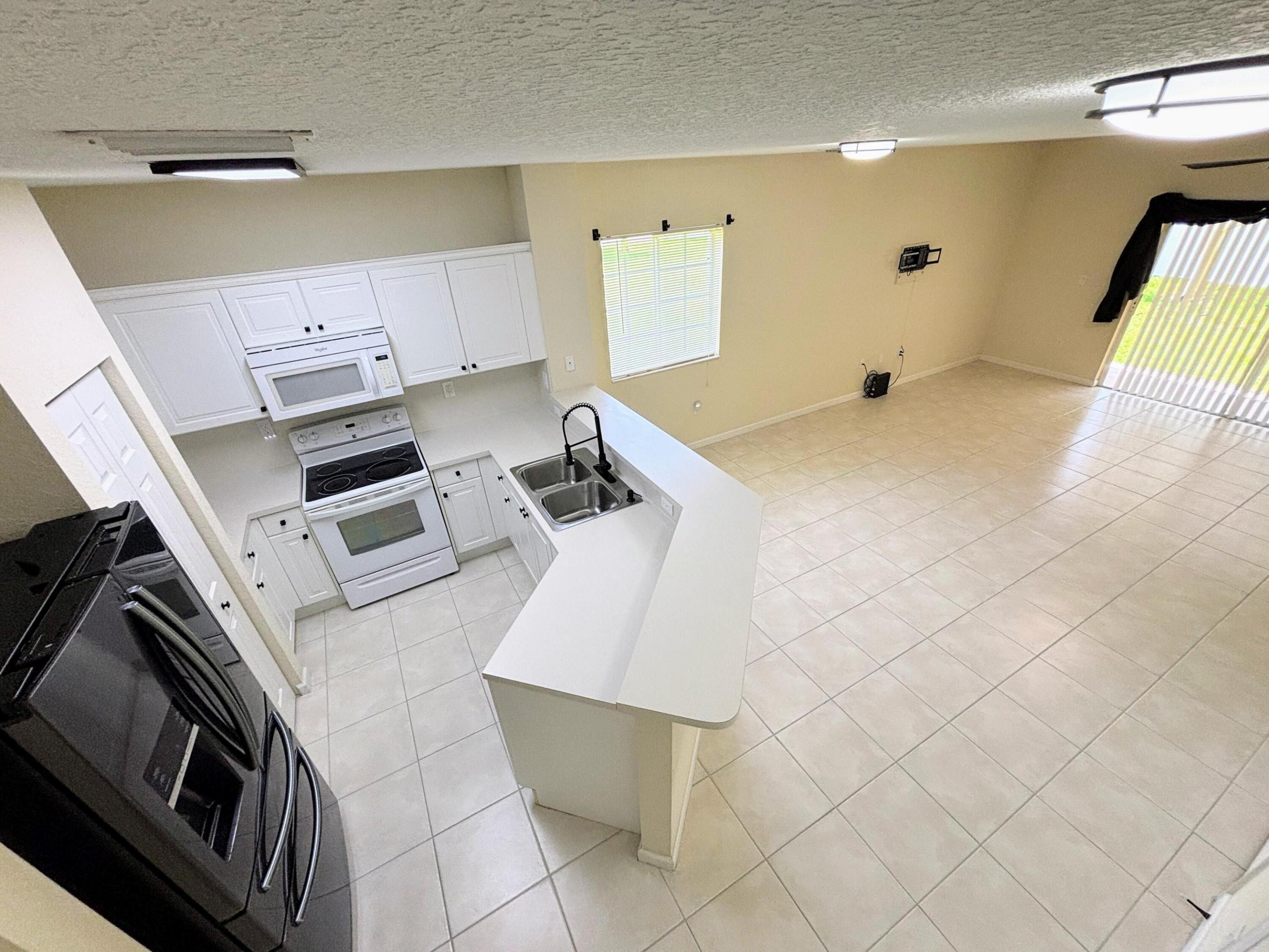 Mariner Garden Cir, Stuart, FL 34997