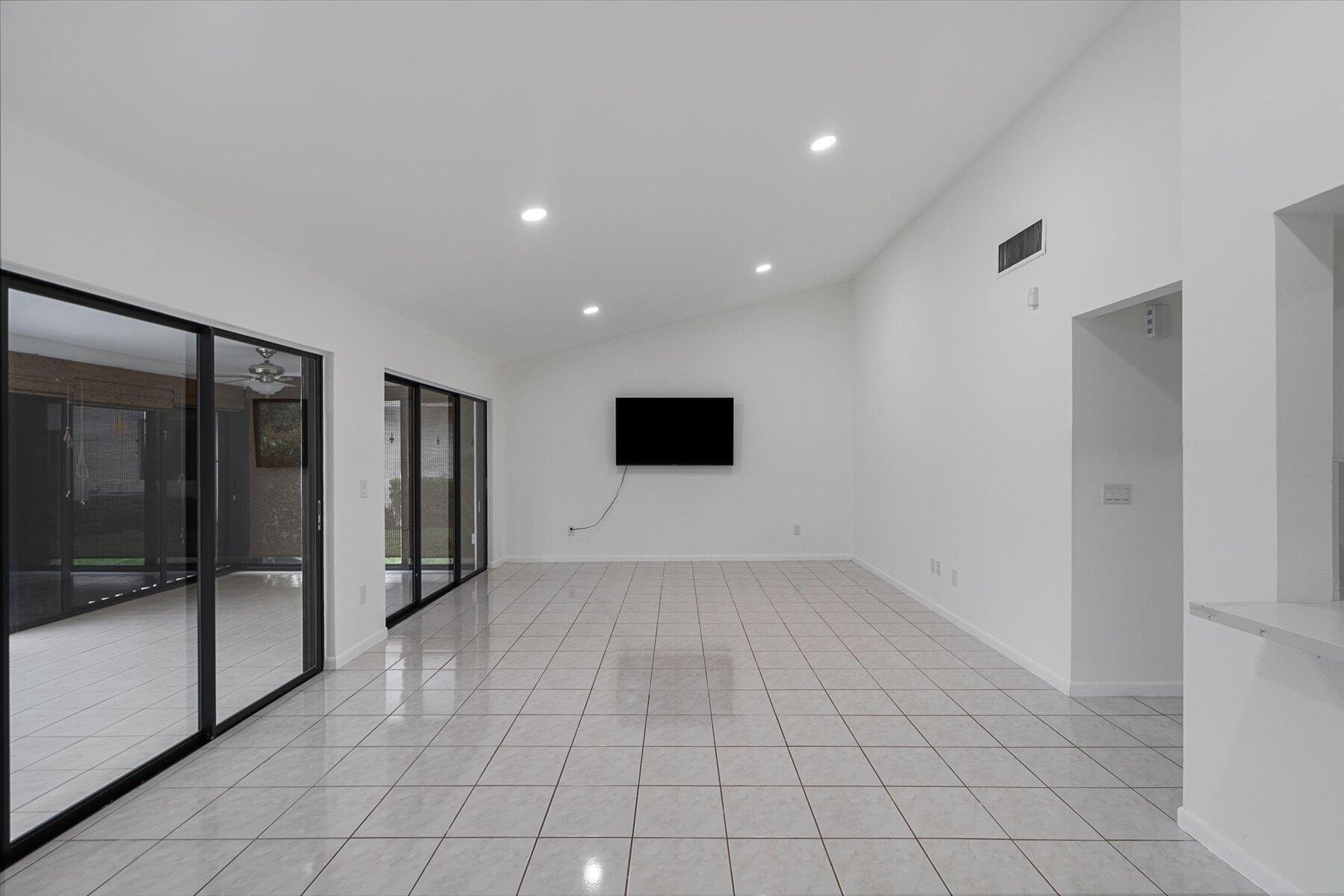 Olivewood Cir, Greenacres, FL 33463
