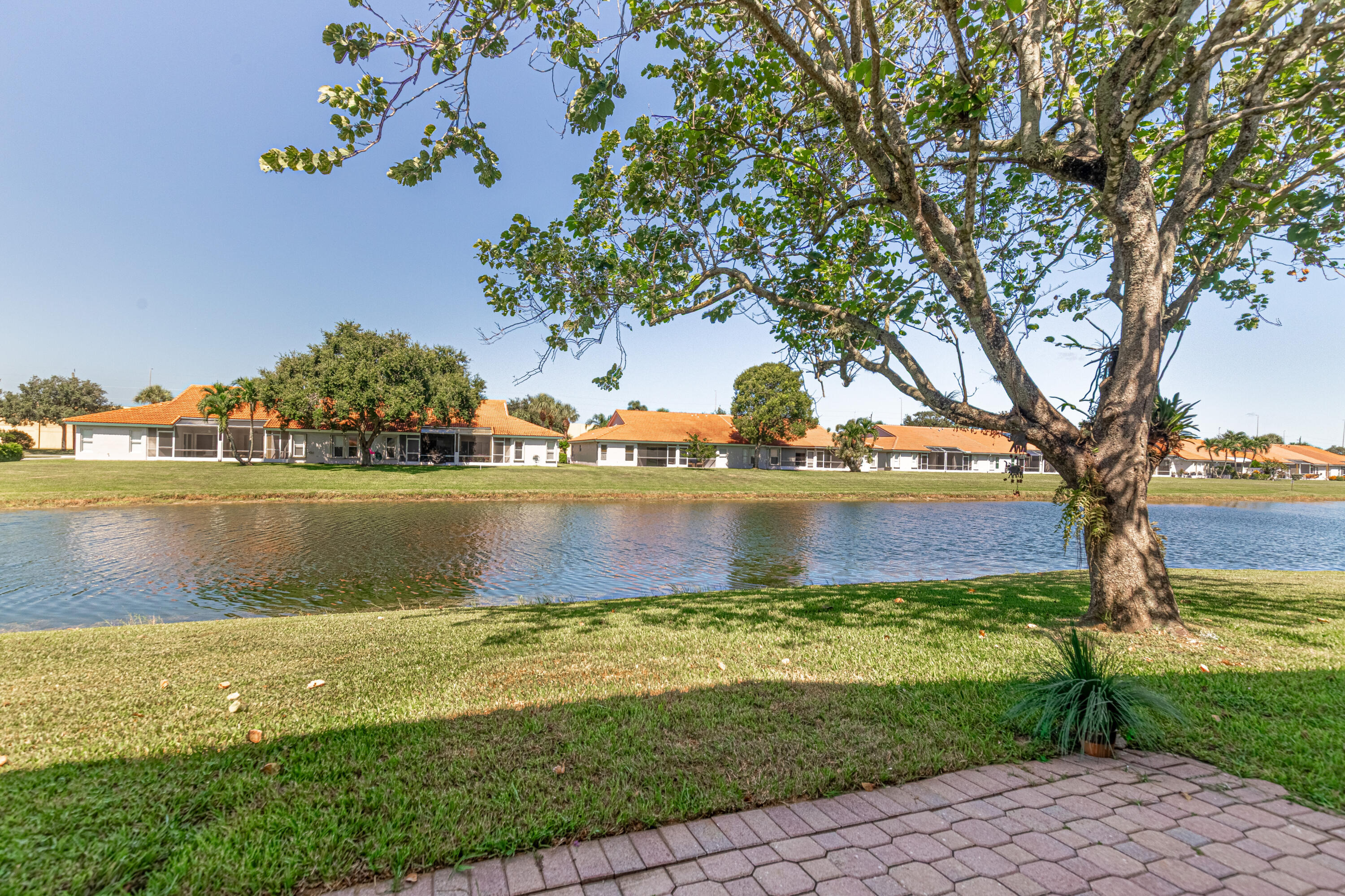 Summer Lake Dr, Delray Beach, FL 33446