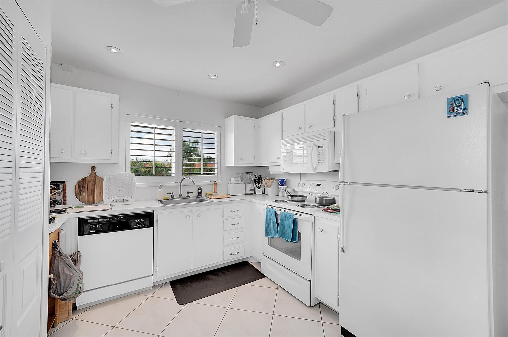 Sunrise Lakes Blvd, Sunrise, FL 33322 #1