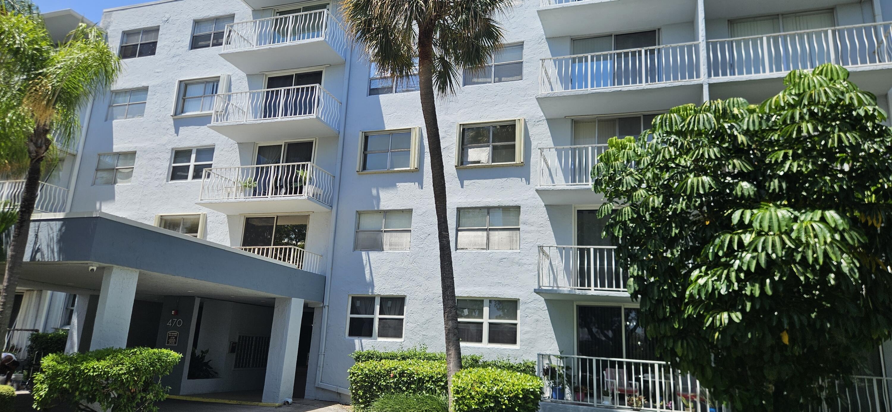 Executive Center Dr, West Palm Beach, FL 33401