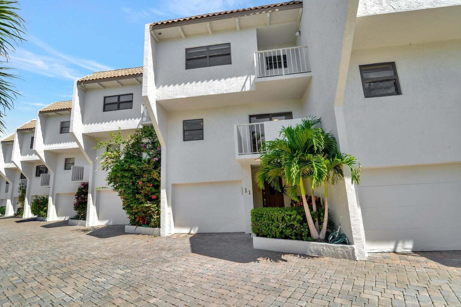 Hillsboro Mile , Hillsboro Beach, FL 33062