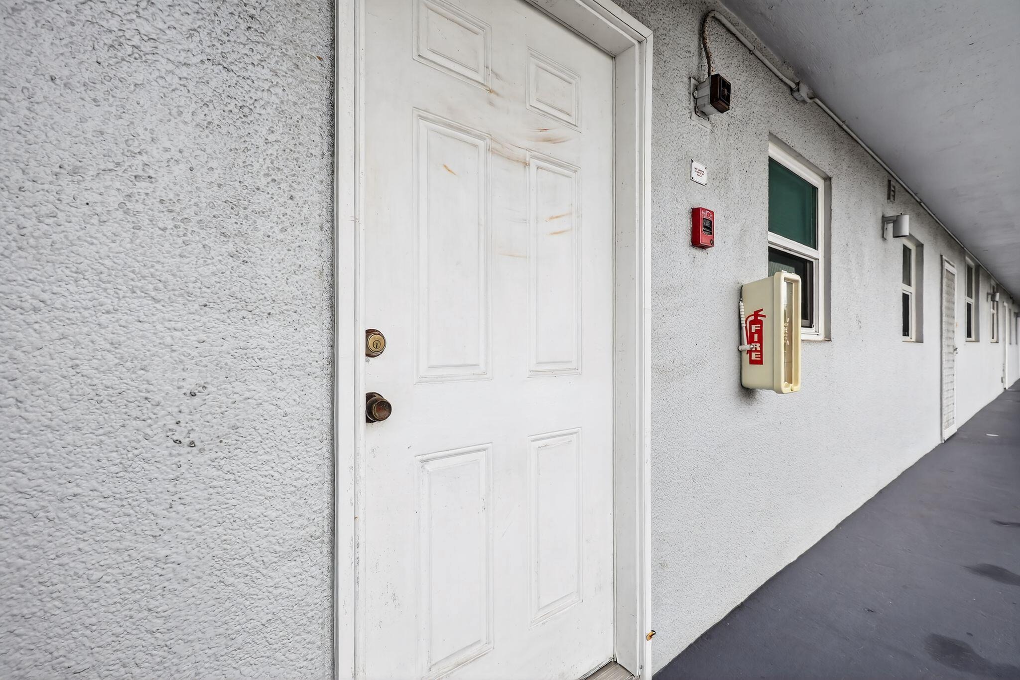 Royal Park Dr, Oakland Park, FL 33309 #1