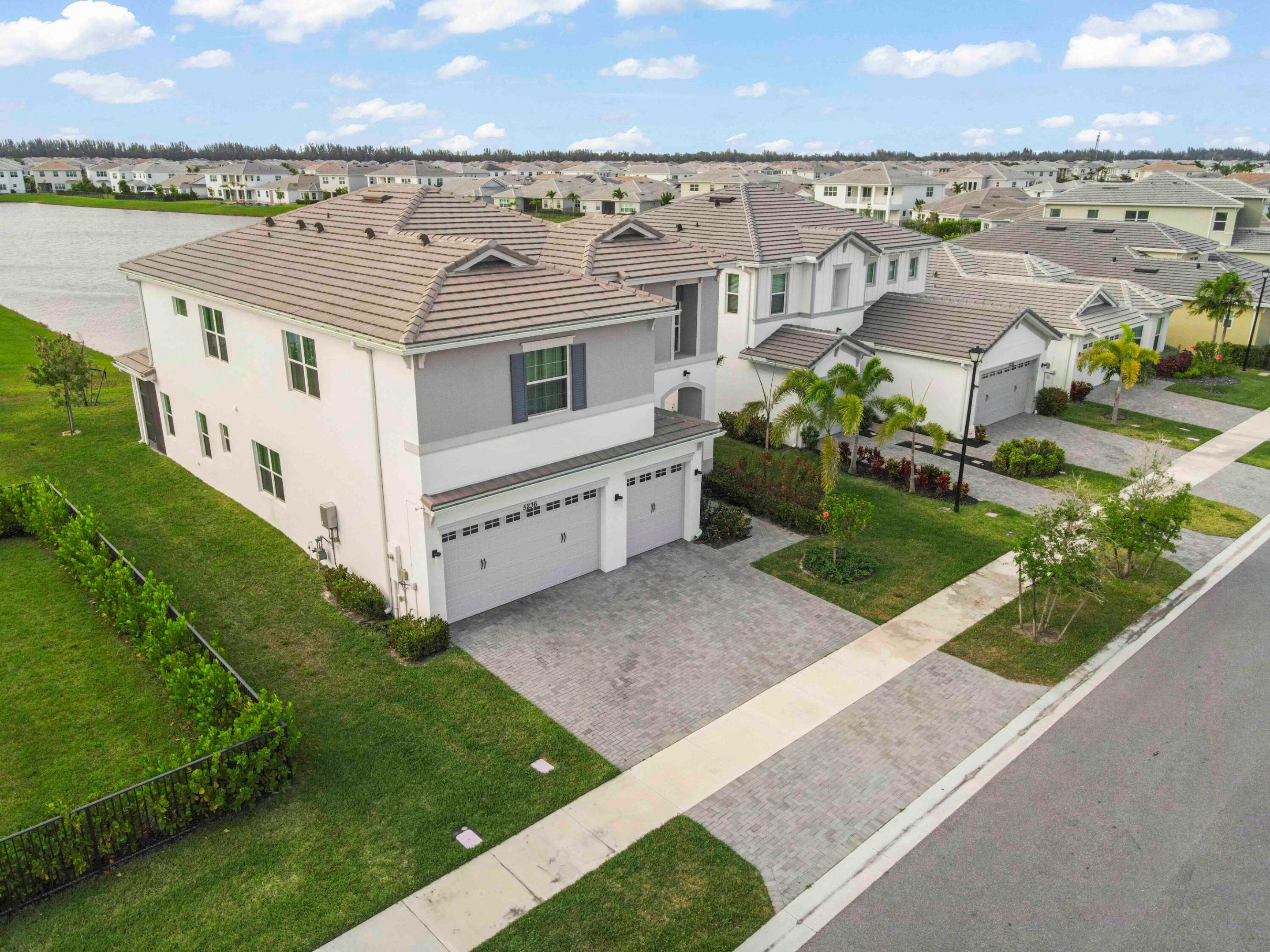 Liberty Ln, Loxahatchee, FL 33470