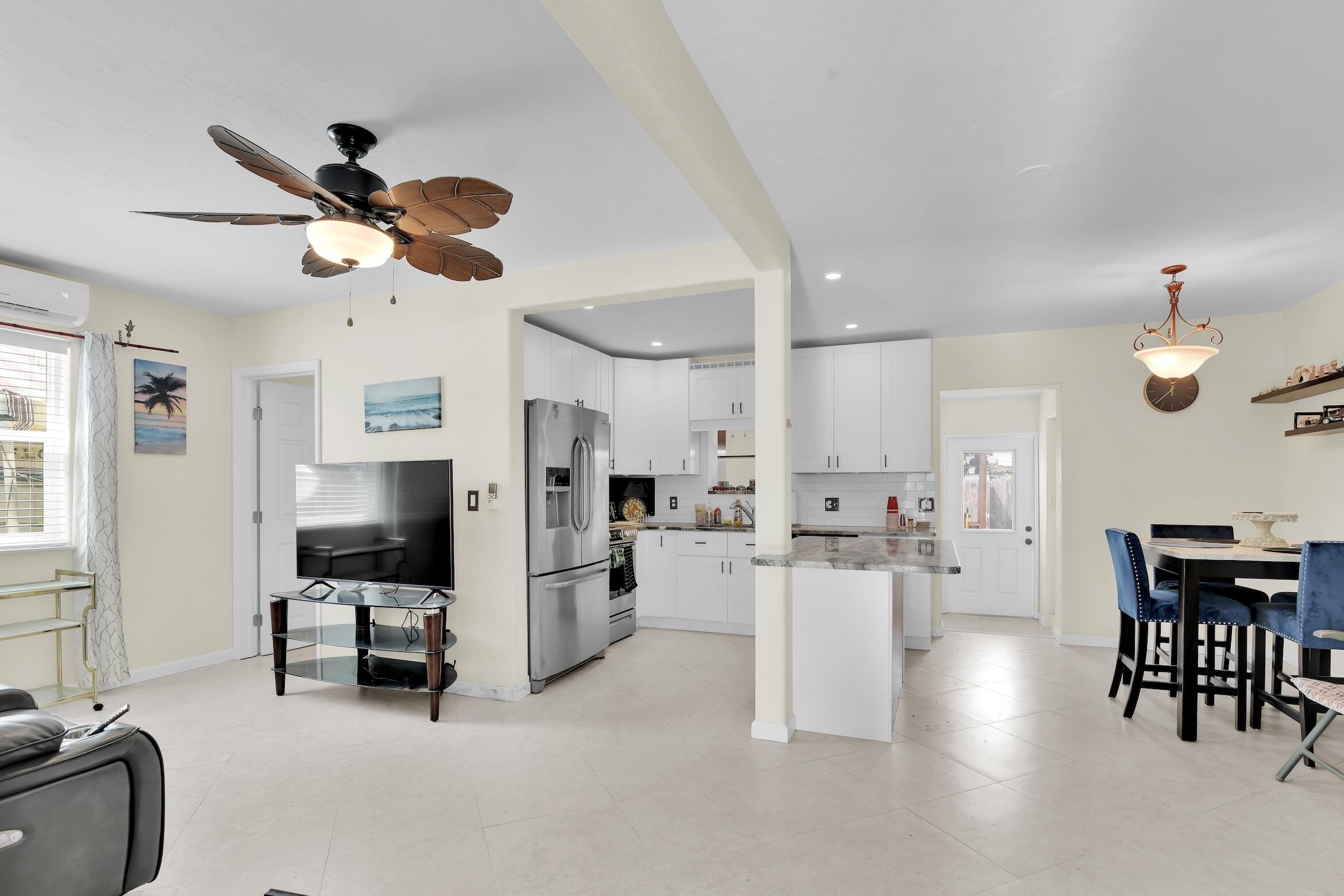 16th Ave, Pompano Beach, FL 33064
