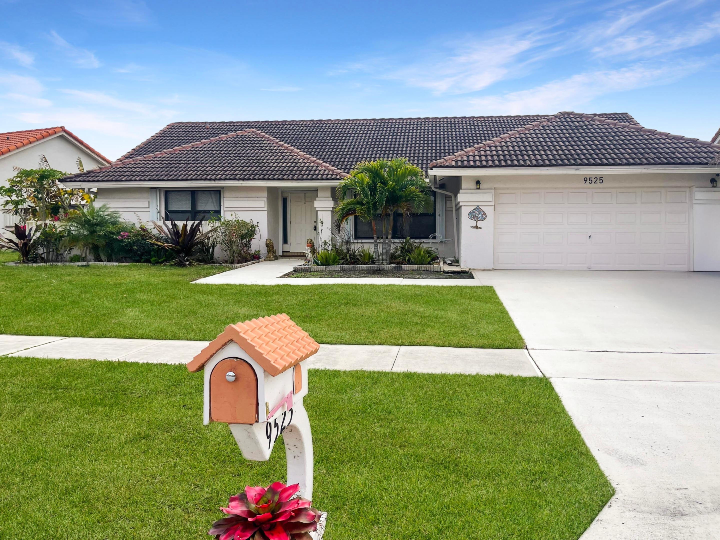 El Clair Ranch Rd, Boynton Beach, FL 33437
