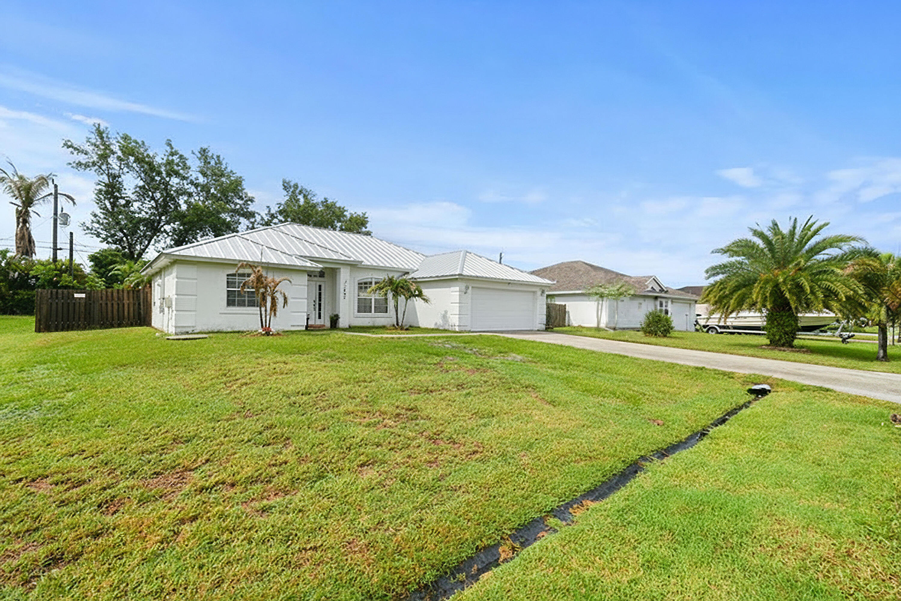 Dimperio Ave, Port Saint Lucie, FL 34953