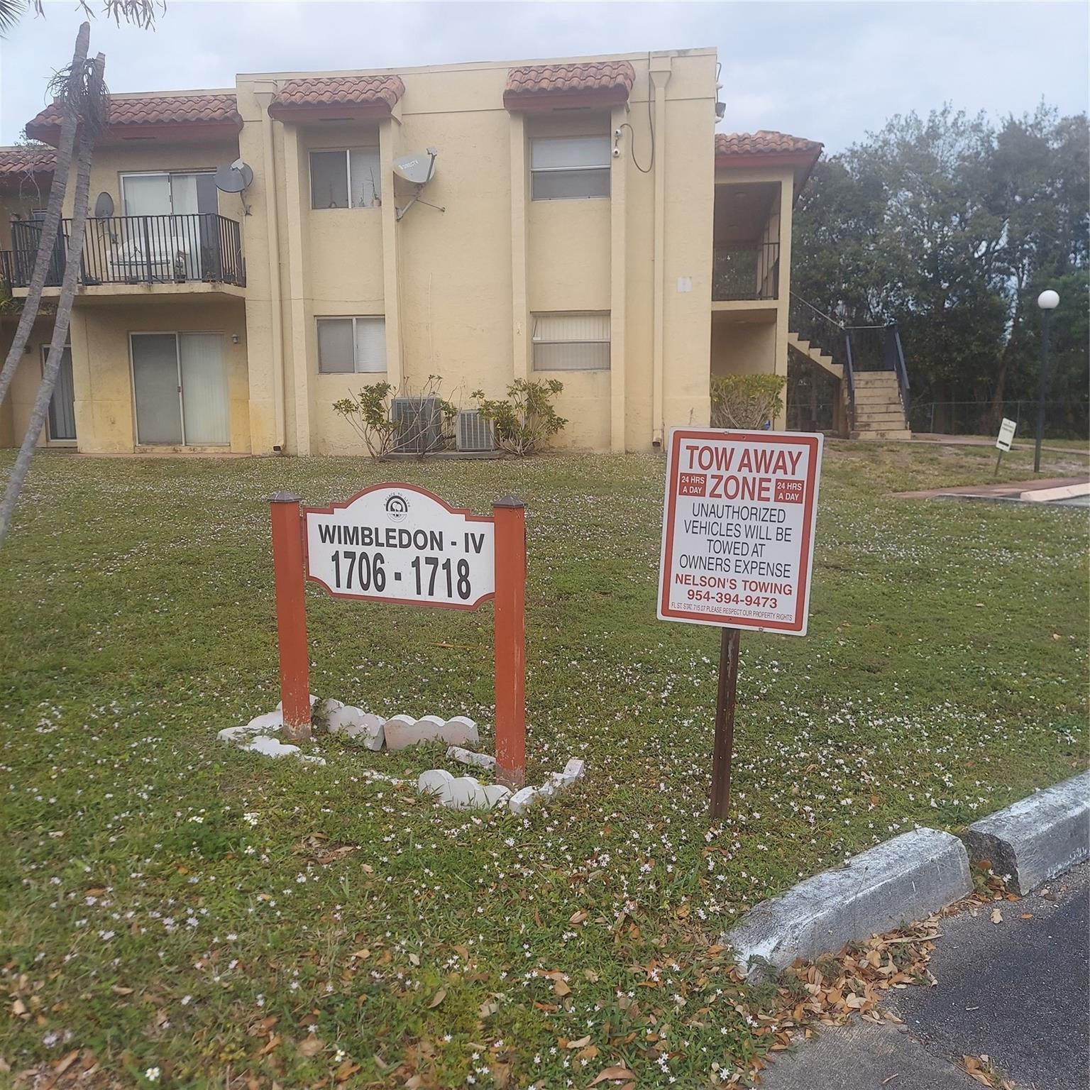 56th Ave, Lauderhill, FL 33313