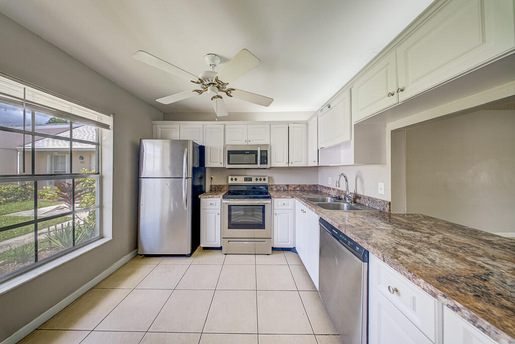 Covered Bridge Blvd, Lake Worth, FL 33467 #1