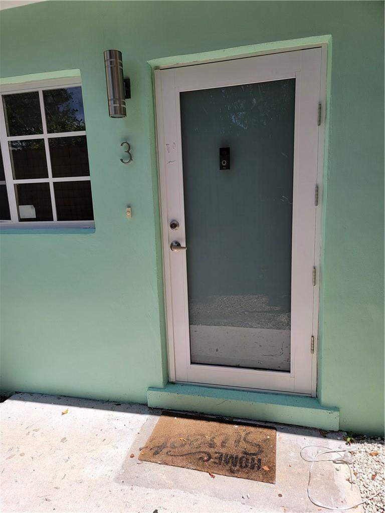 3rd Ave, Hallandale Beach, FL 33009