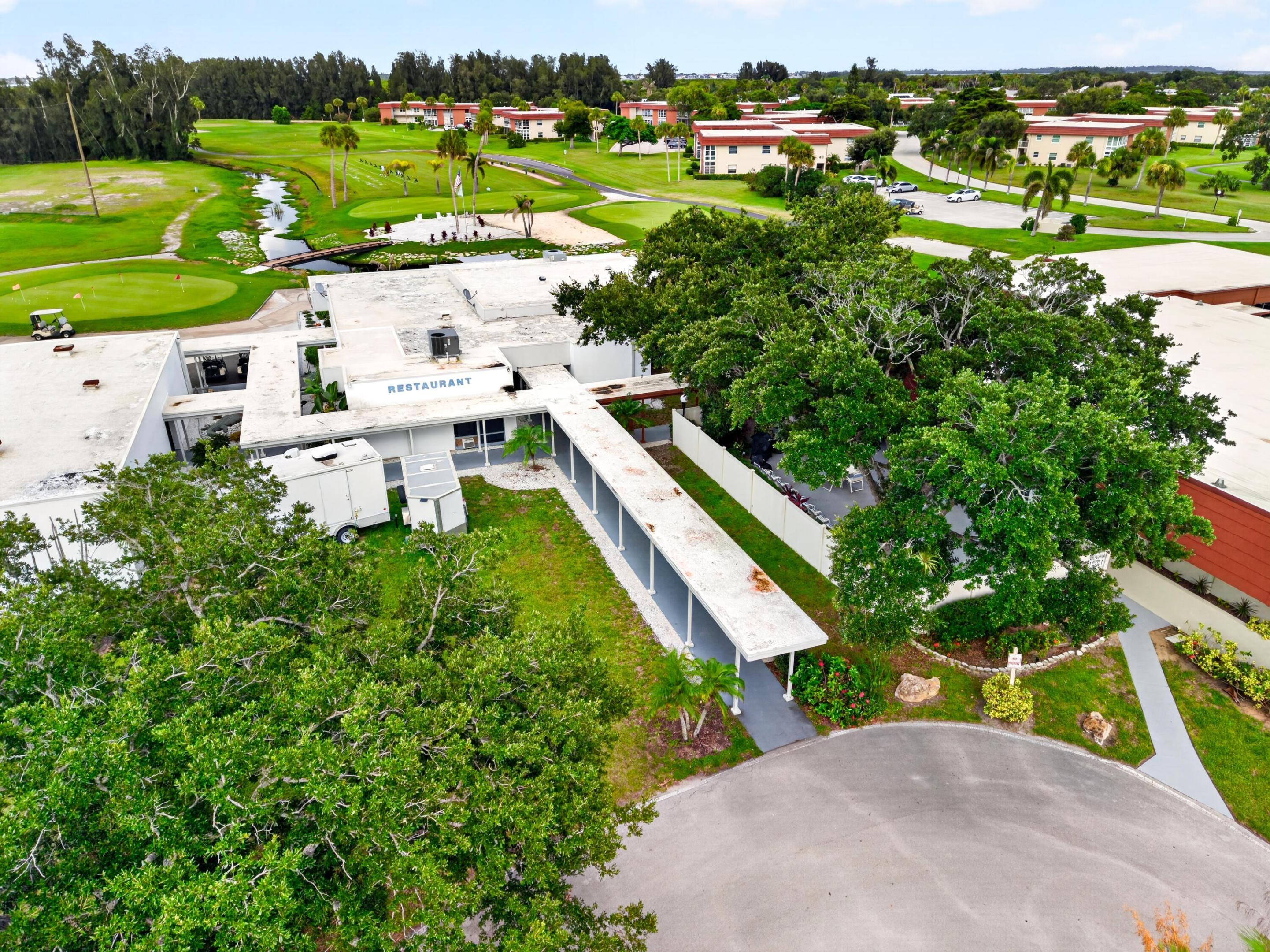 Royal Oak Ct, Vero Beach, FL 32962