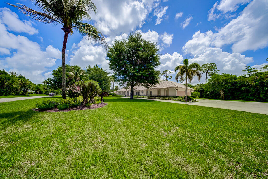 Doubletree Cir, Wellington, FL 33414