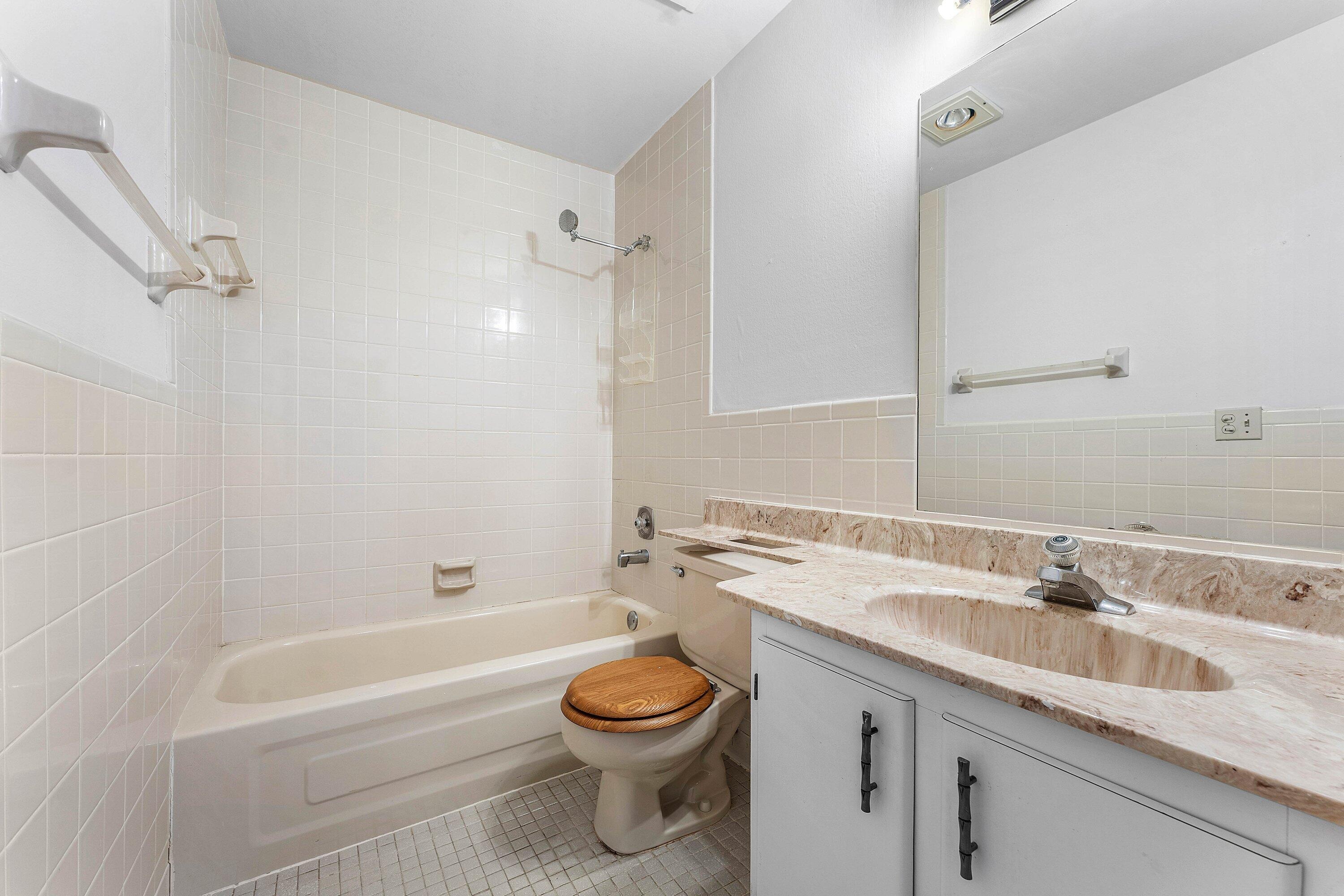30th Ave, Delray Beach, FL 33445