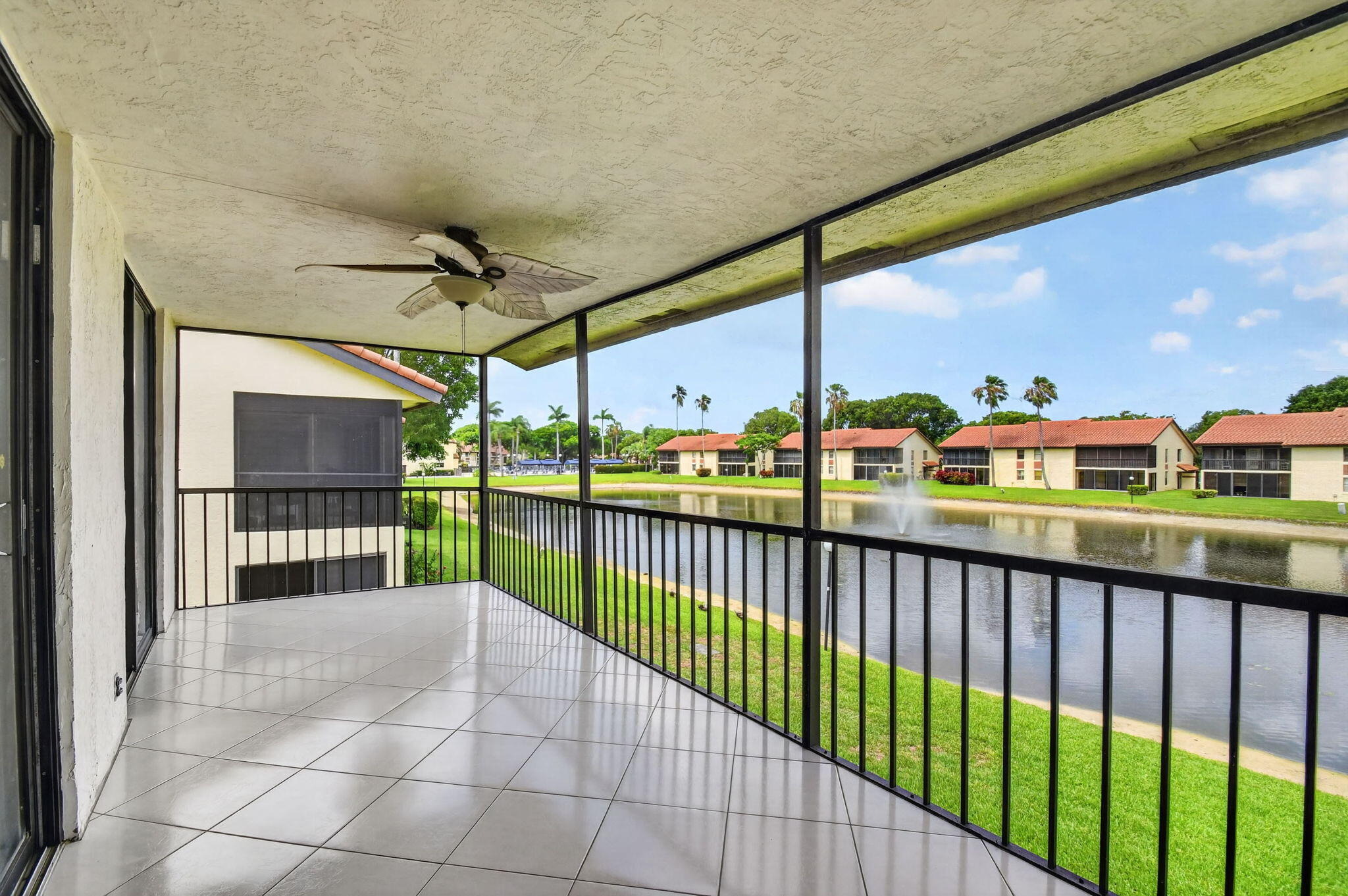 Circle Lake Dr, Boynton Beach, FL 33437