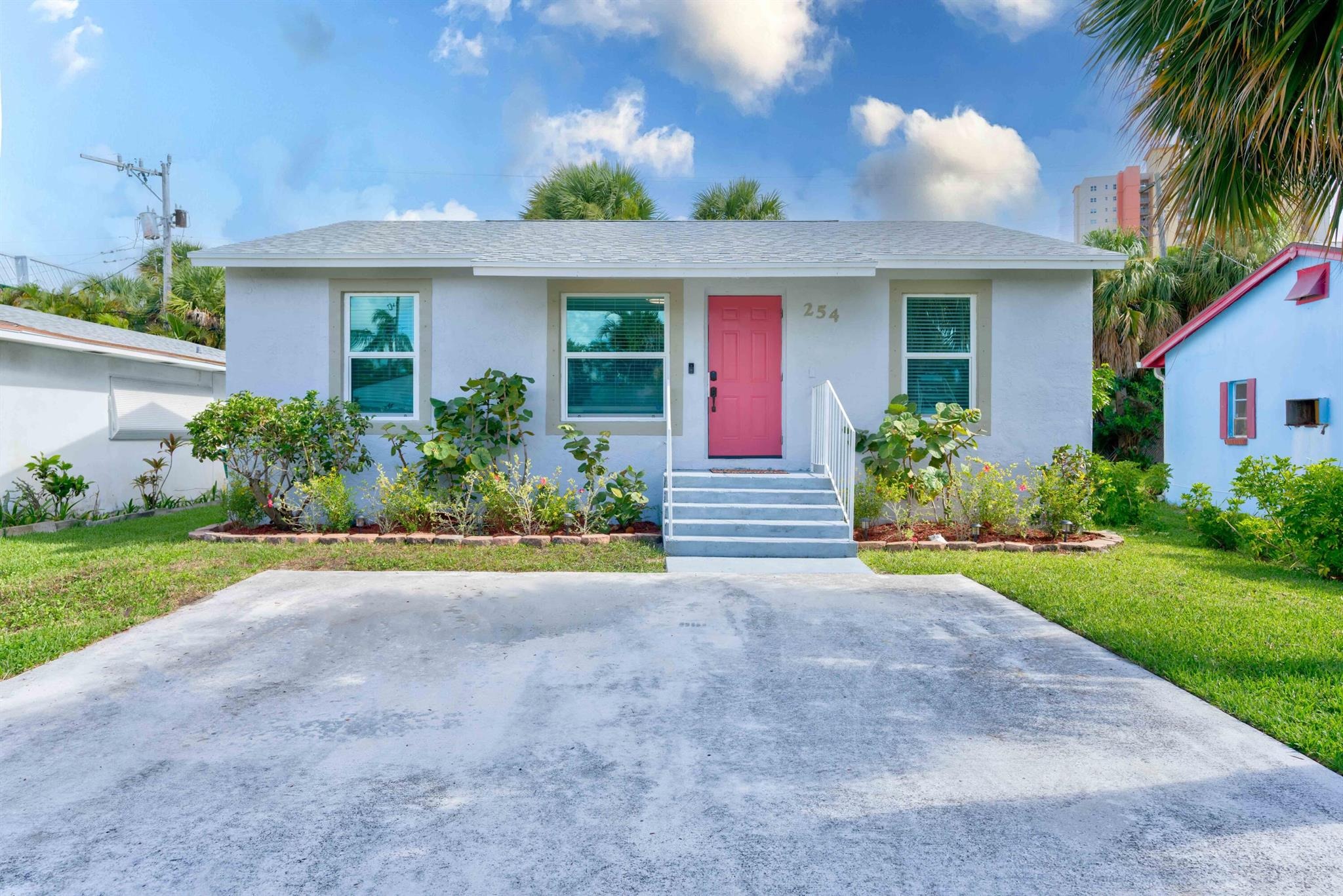 25th St, Riviera Beach, FL 33404