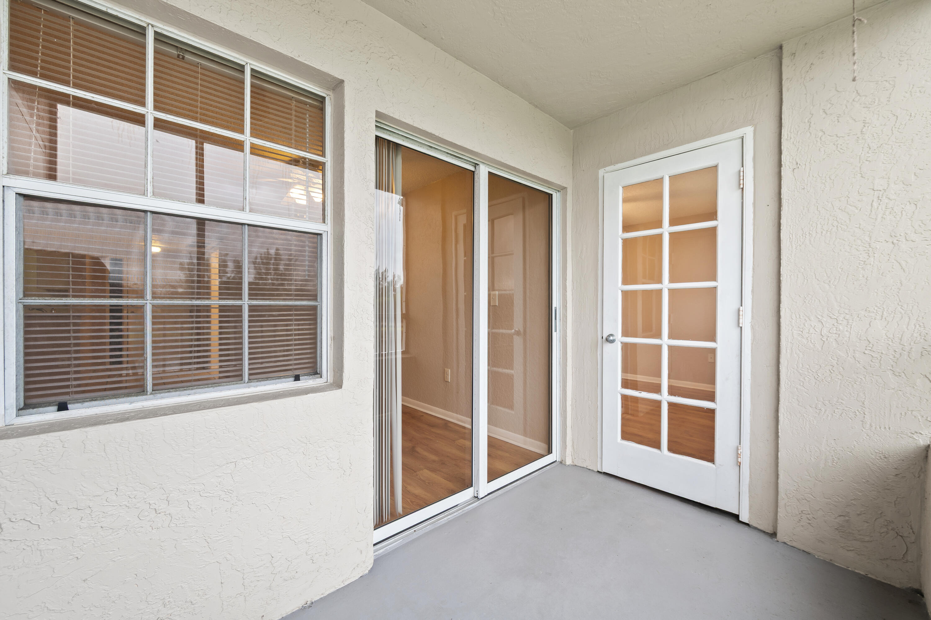 Oakland Forest Dr, Oakland Park, FL 33309