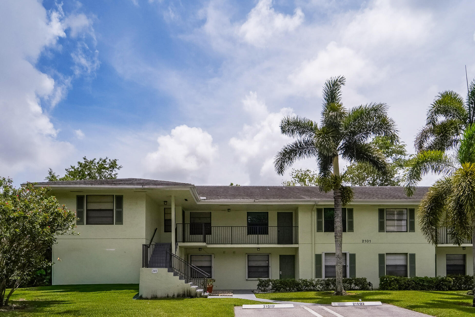 Sabal Ridge Ct, Palm Beach Gardens, FL 33418