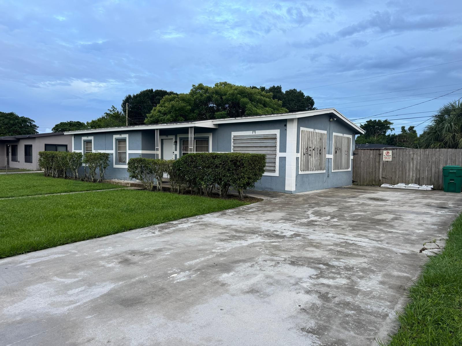 7th Ct, Lauderhill, FL 33311