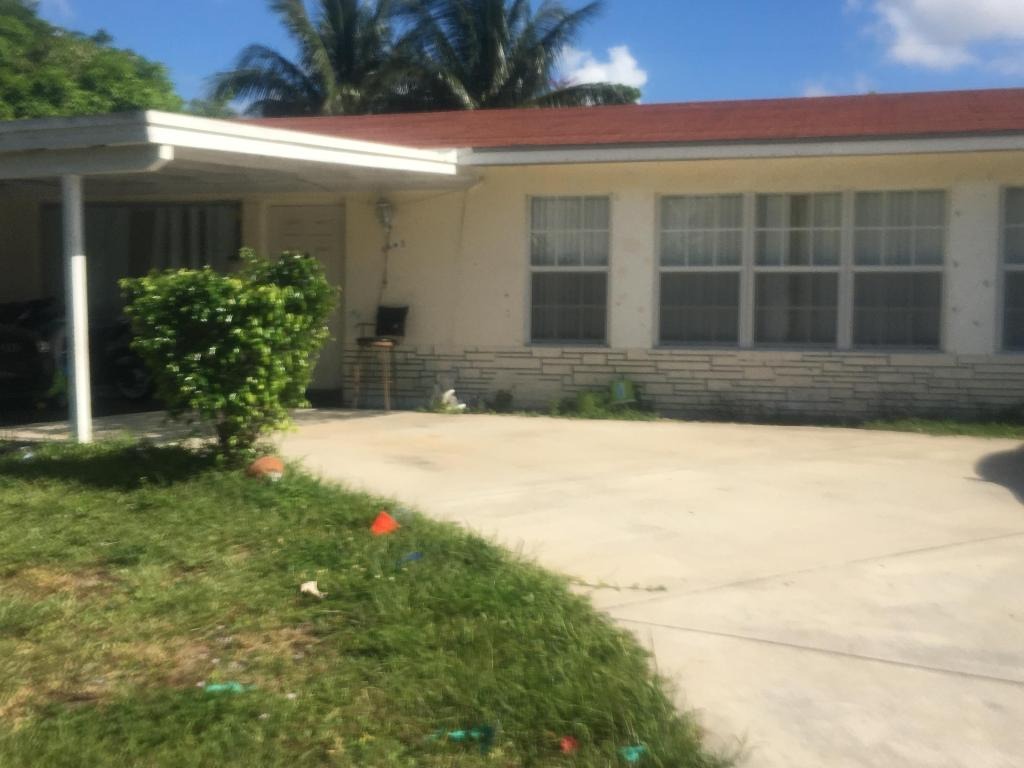 44th St, West Palm Beach, FL 33407