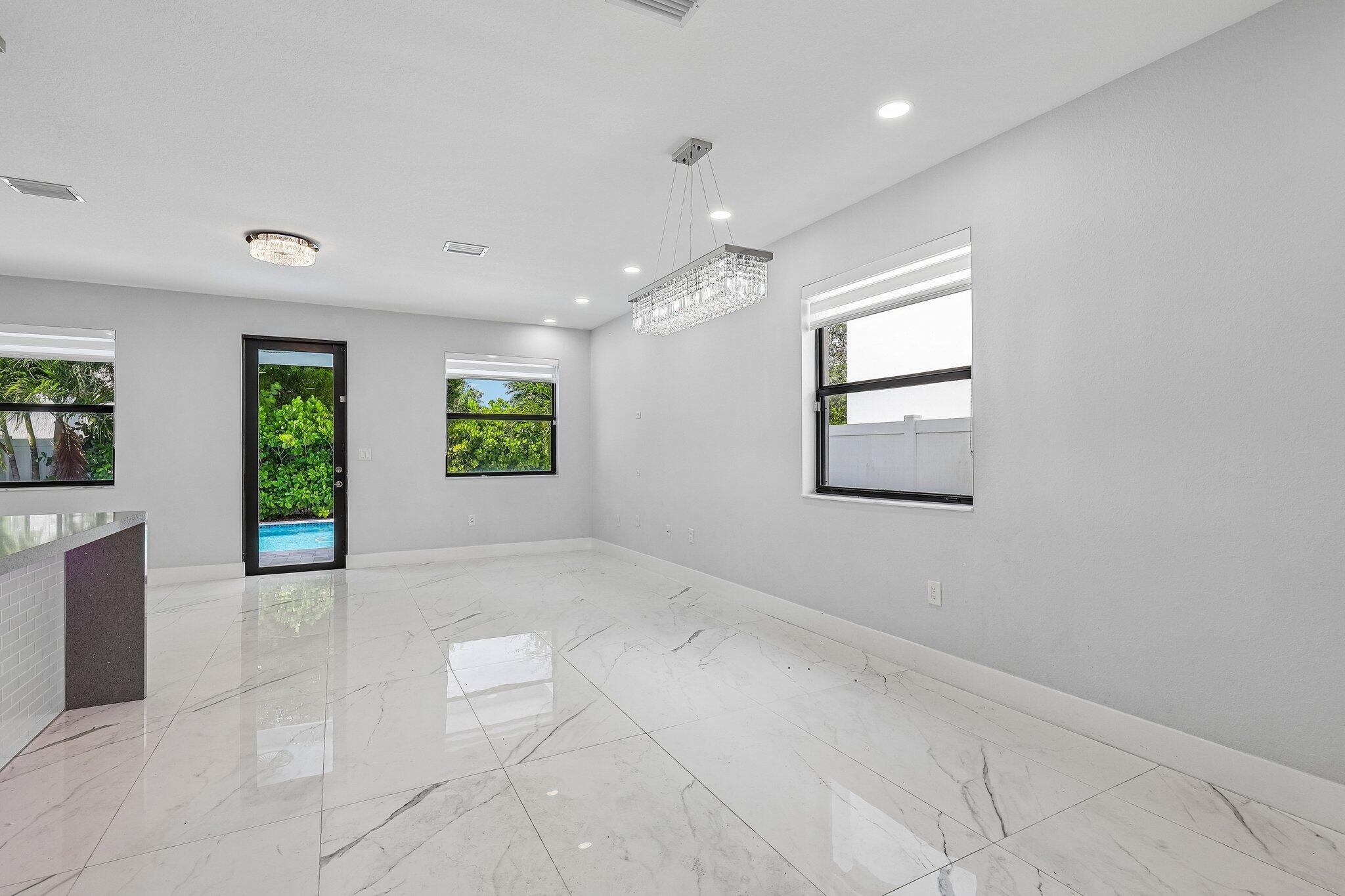 110th Ter, Hialeah, FL 33018
