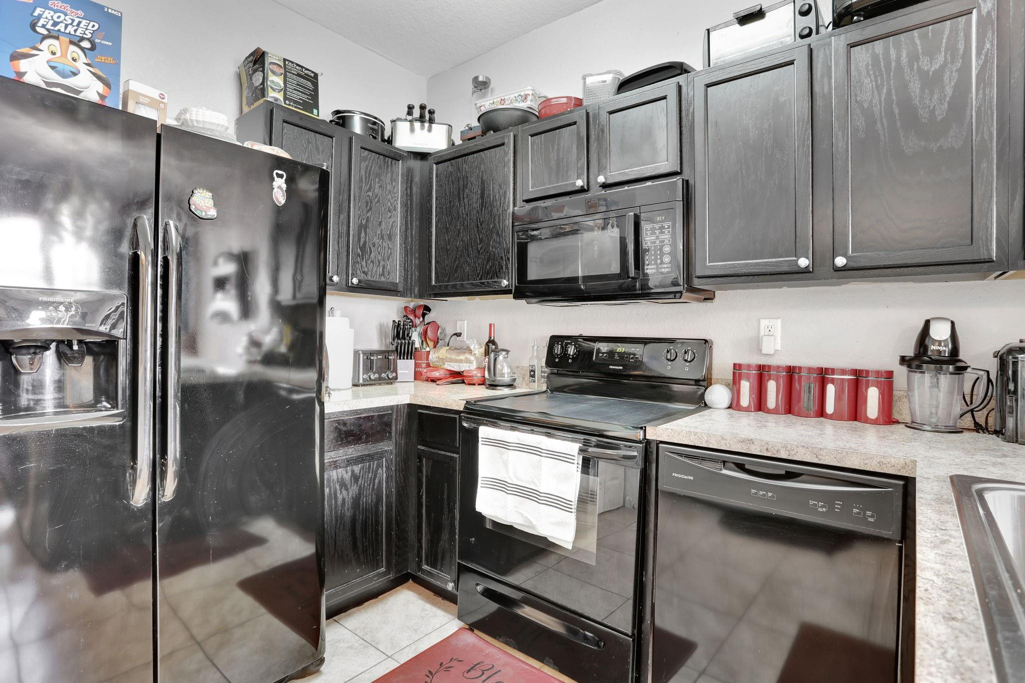 29th Ct, Lauderdale Lakes, FL 33311