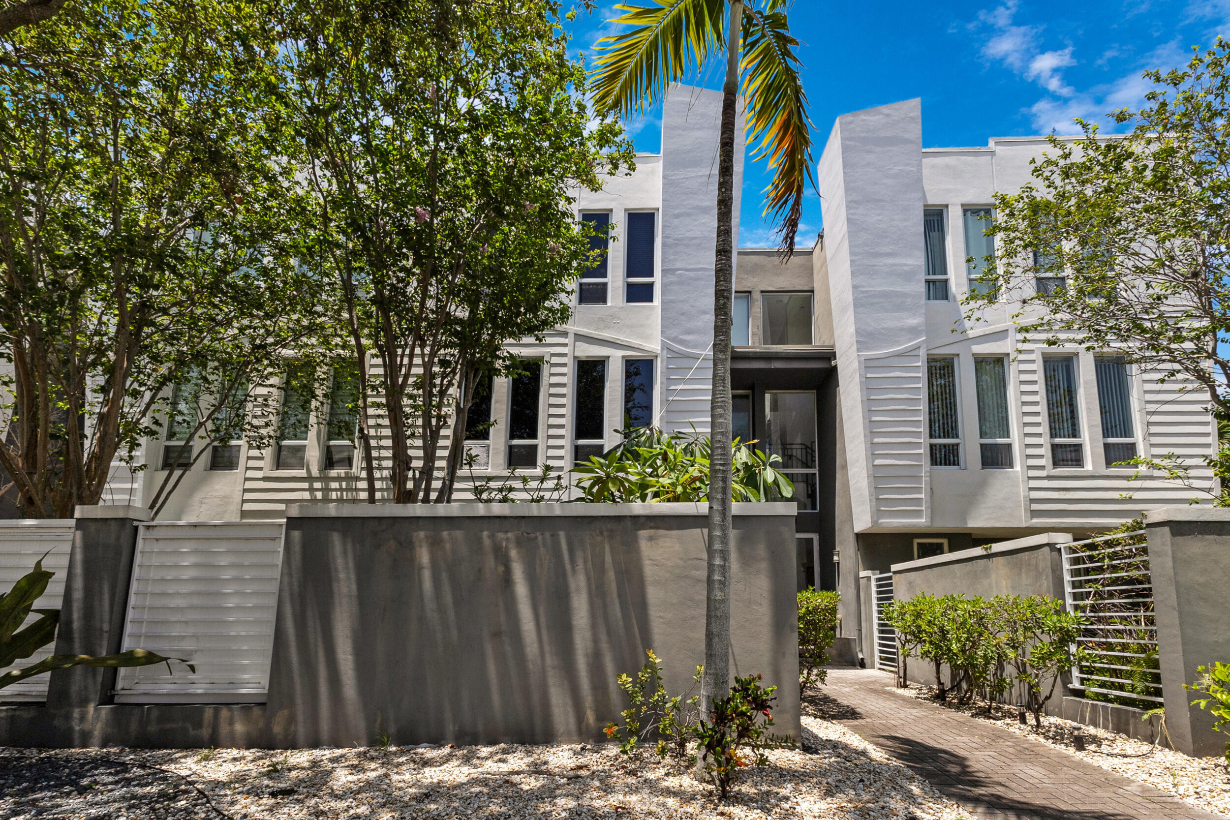 16th Ct, Fort Lauderdale, FL 33316 #1