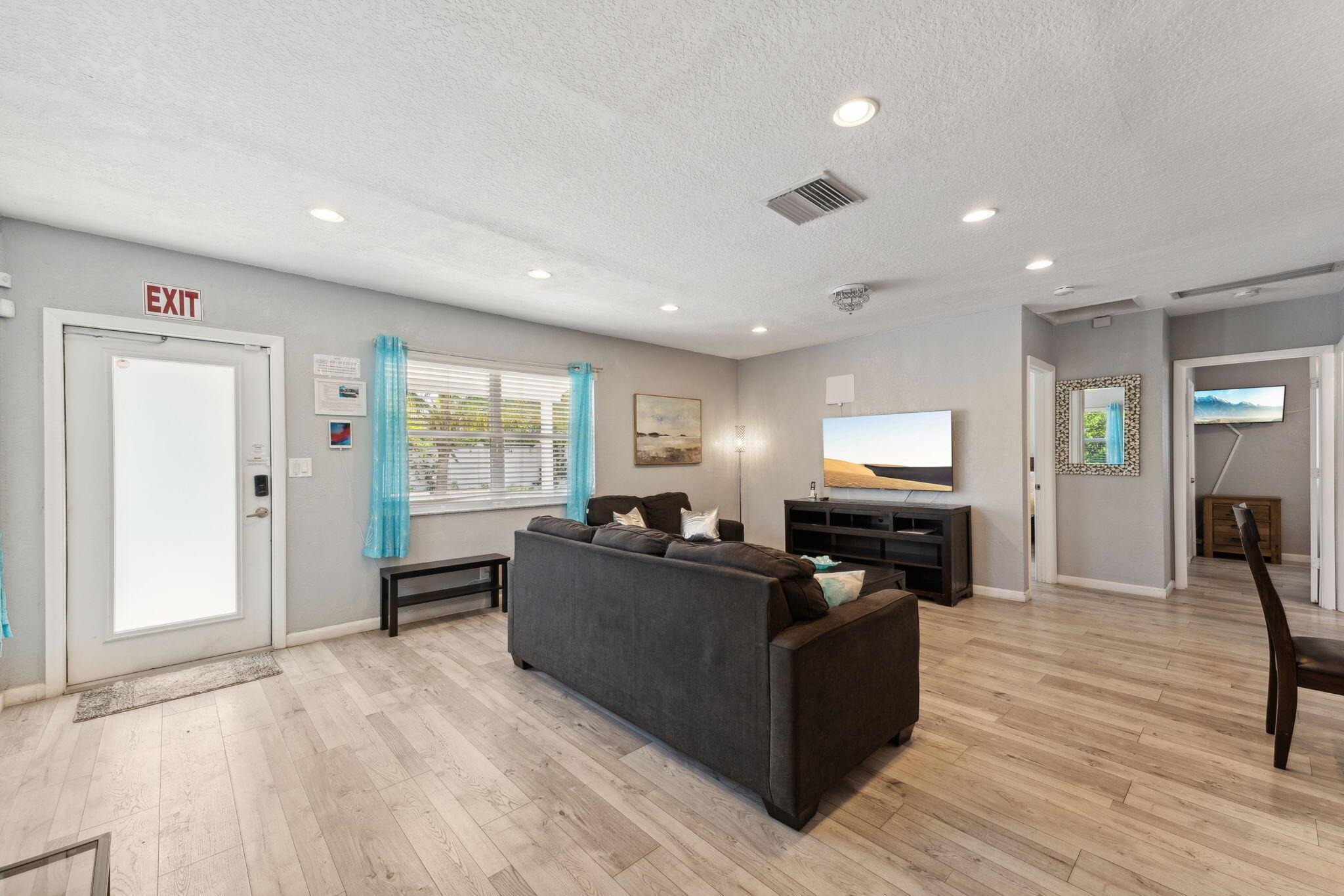 Andrews Sq, Wilton Manors, FL 33311 #1