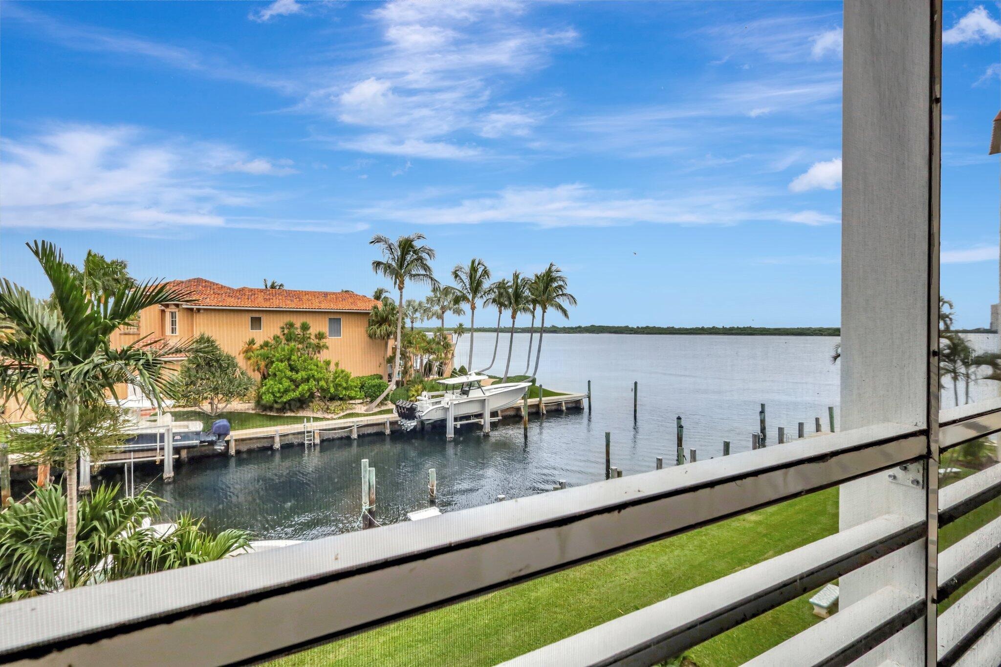 Paradise Harbour Blvd, North Palm Beach, FL 33408