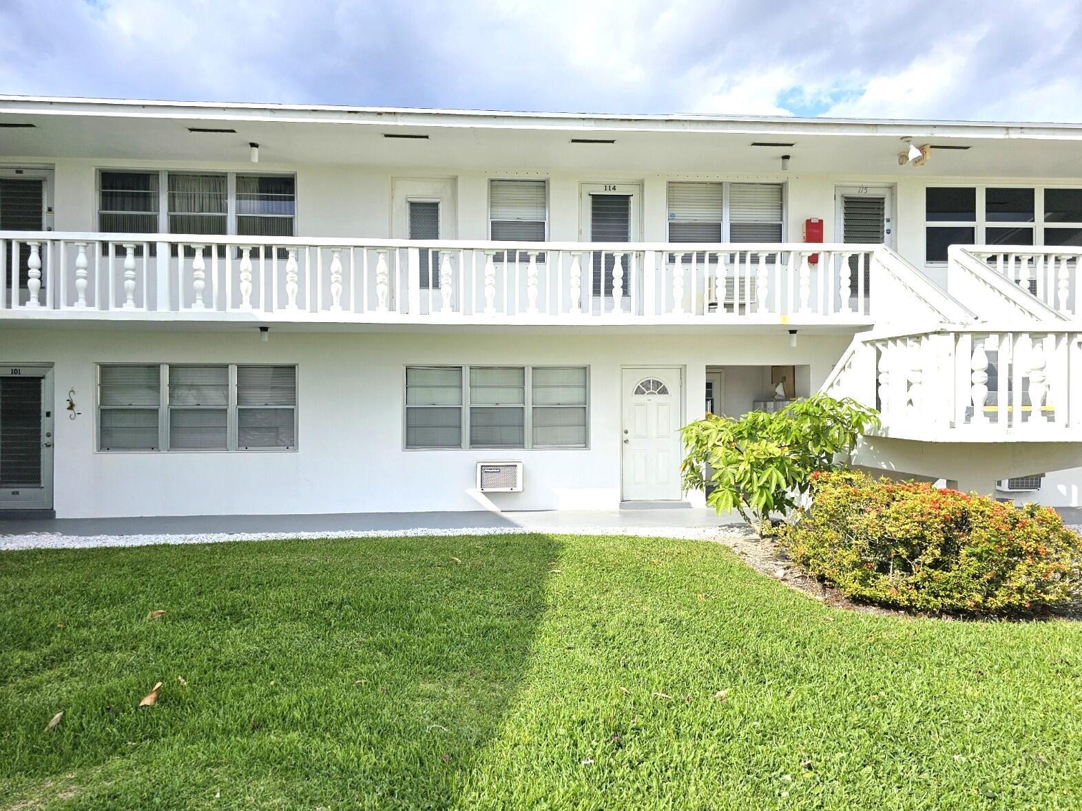 Easthampton , West Palm Beach, FL 33417