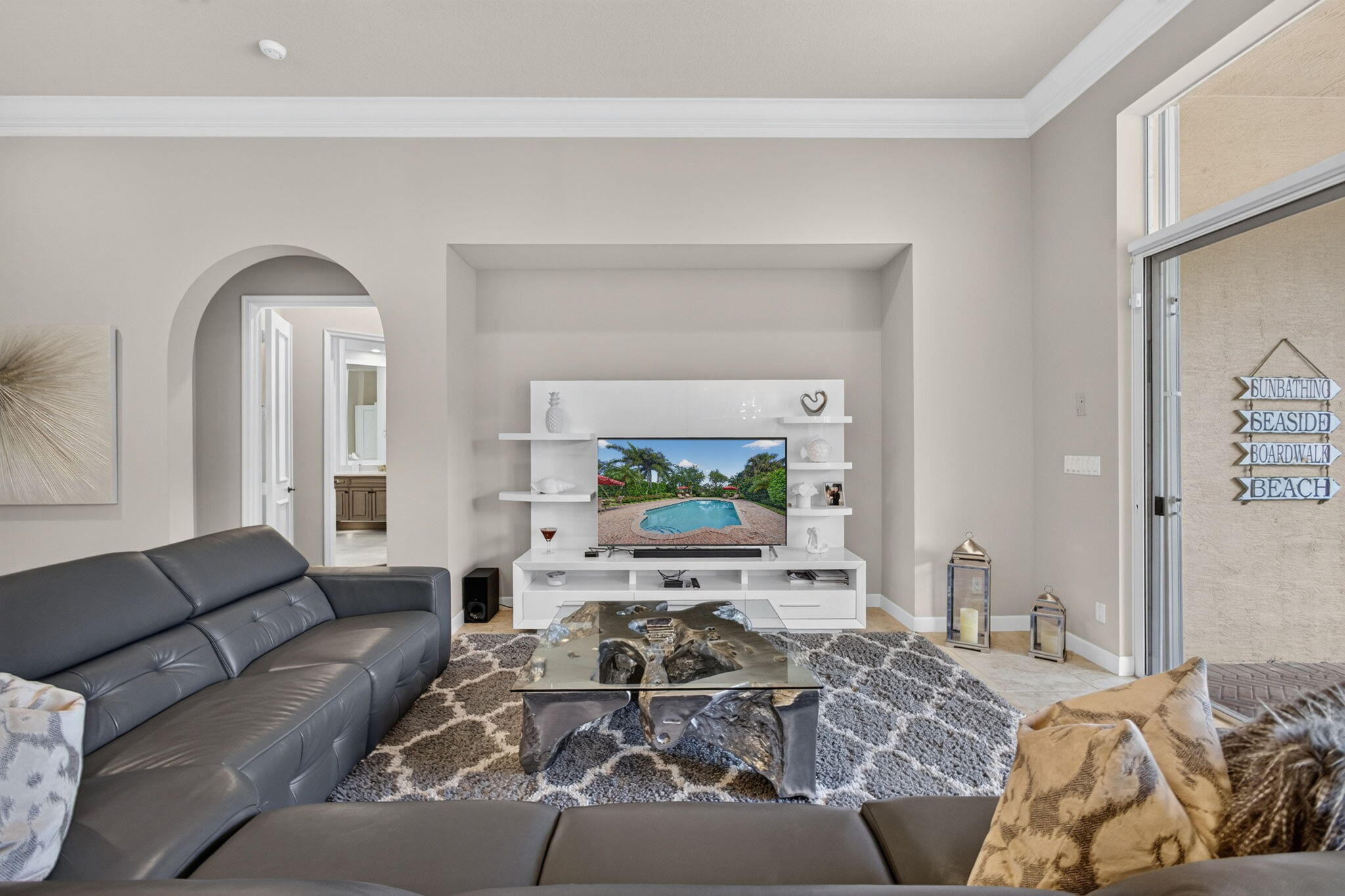 Viera Dr, Palm Beach Gardens, FL 33418