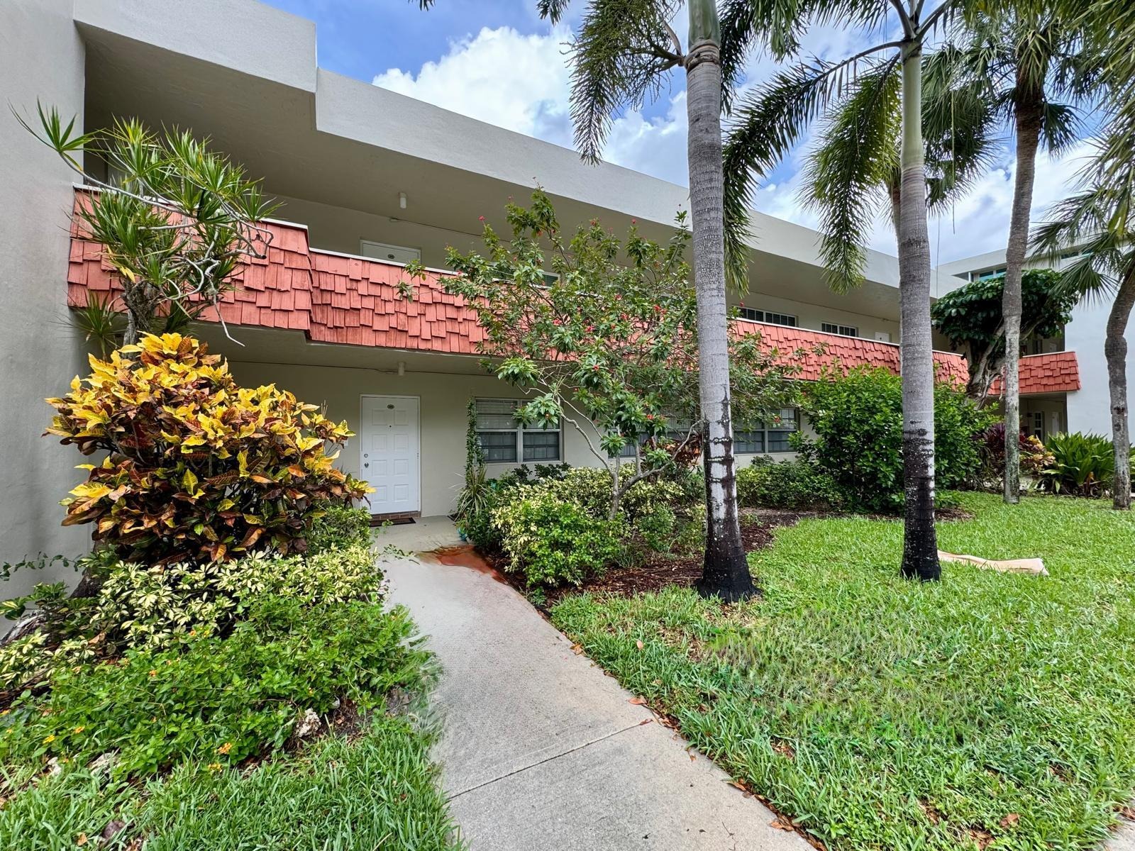 Cypress Ter, Pompano Beach, FL 33069