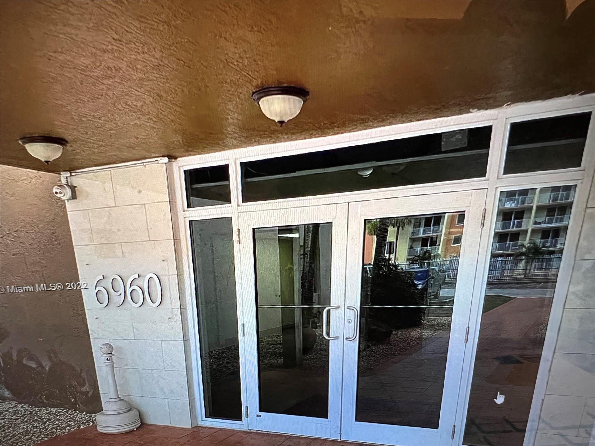 186th St, Hialeah, FL 33015